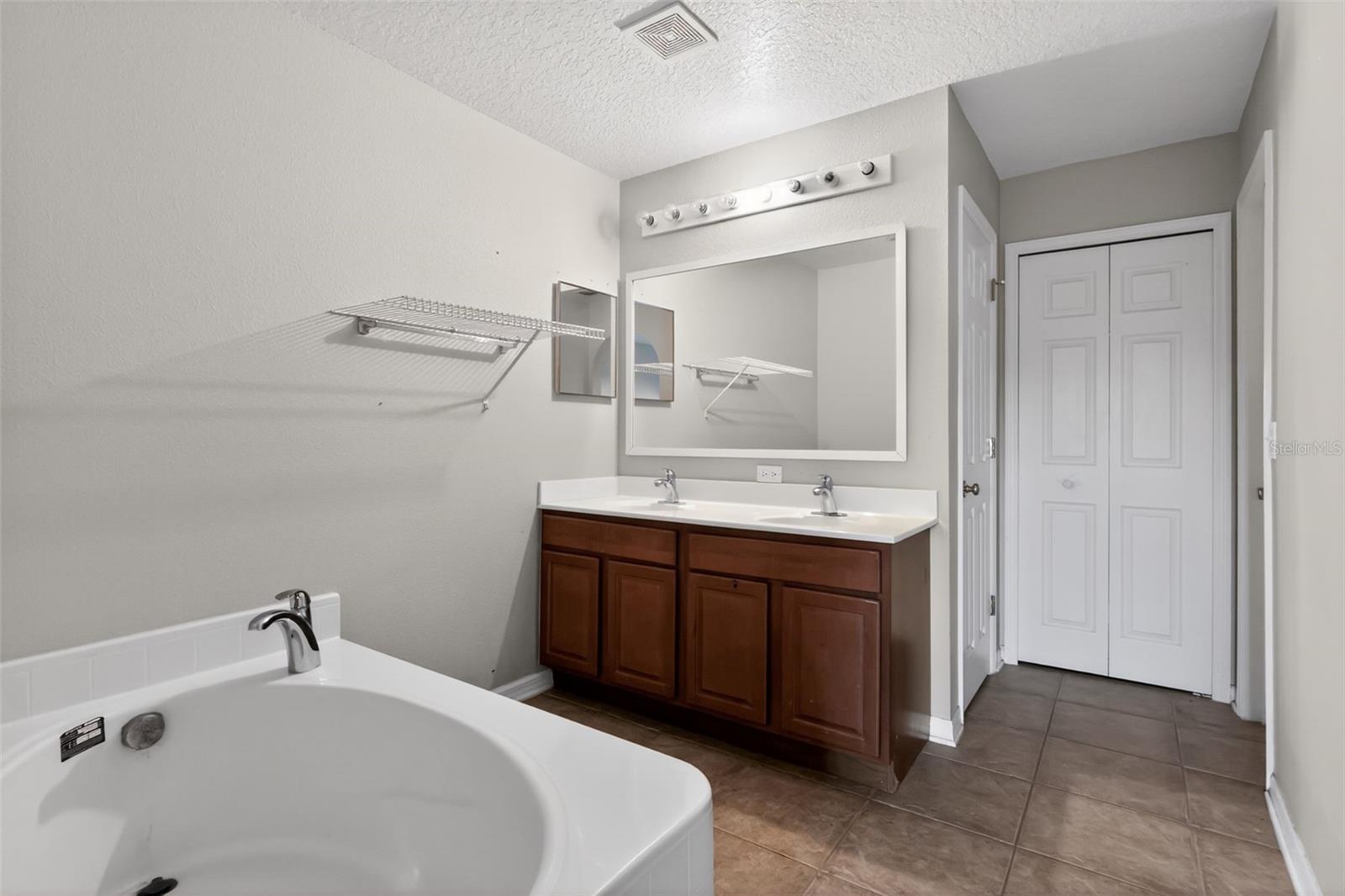 Image 27 of 31 For 831 Marietta Lane