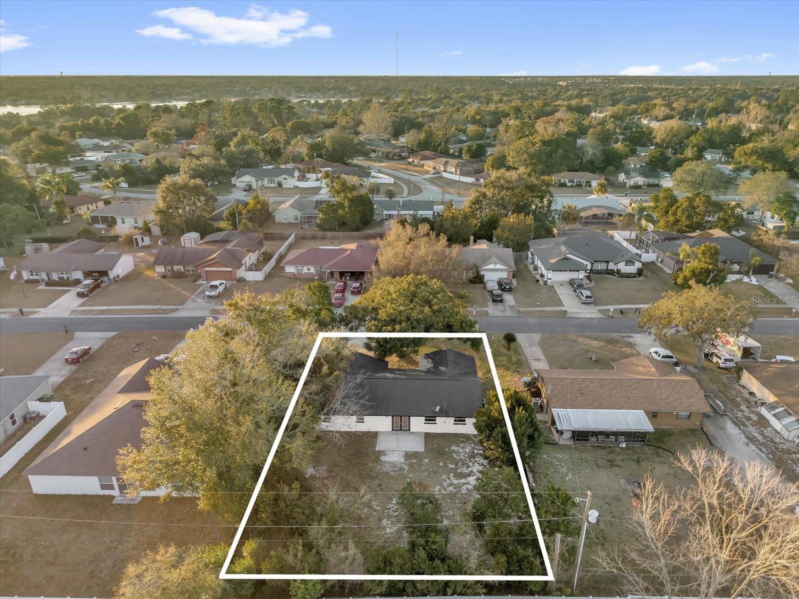 Image 32 of 36 For 1101 Galgano Avenue