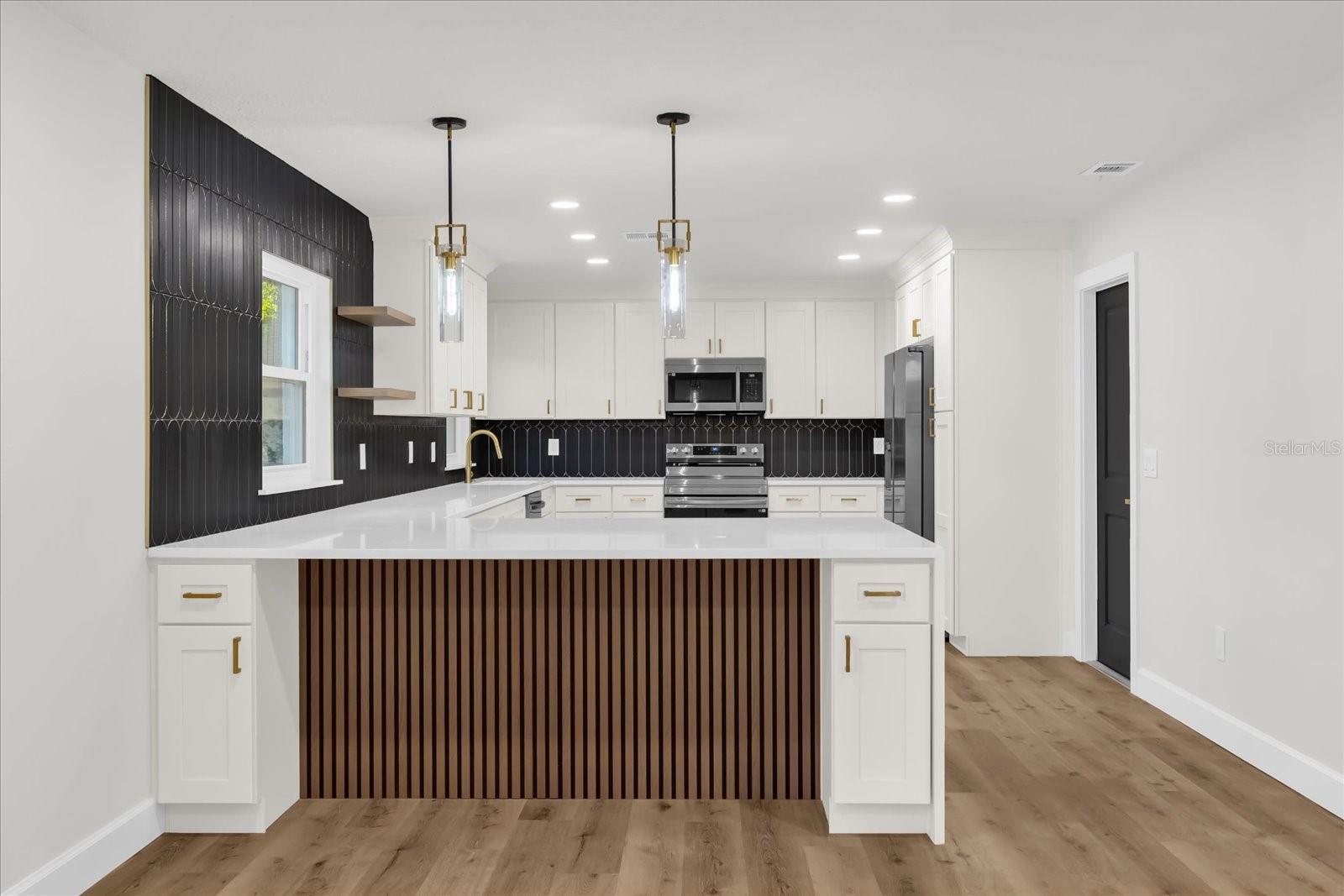 Image 6 of 36 For 1101 Galgano Avenue