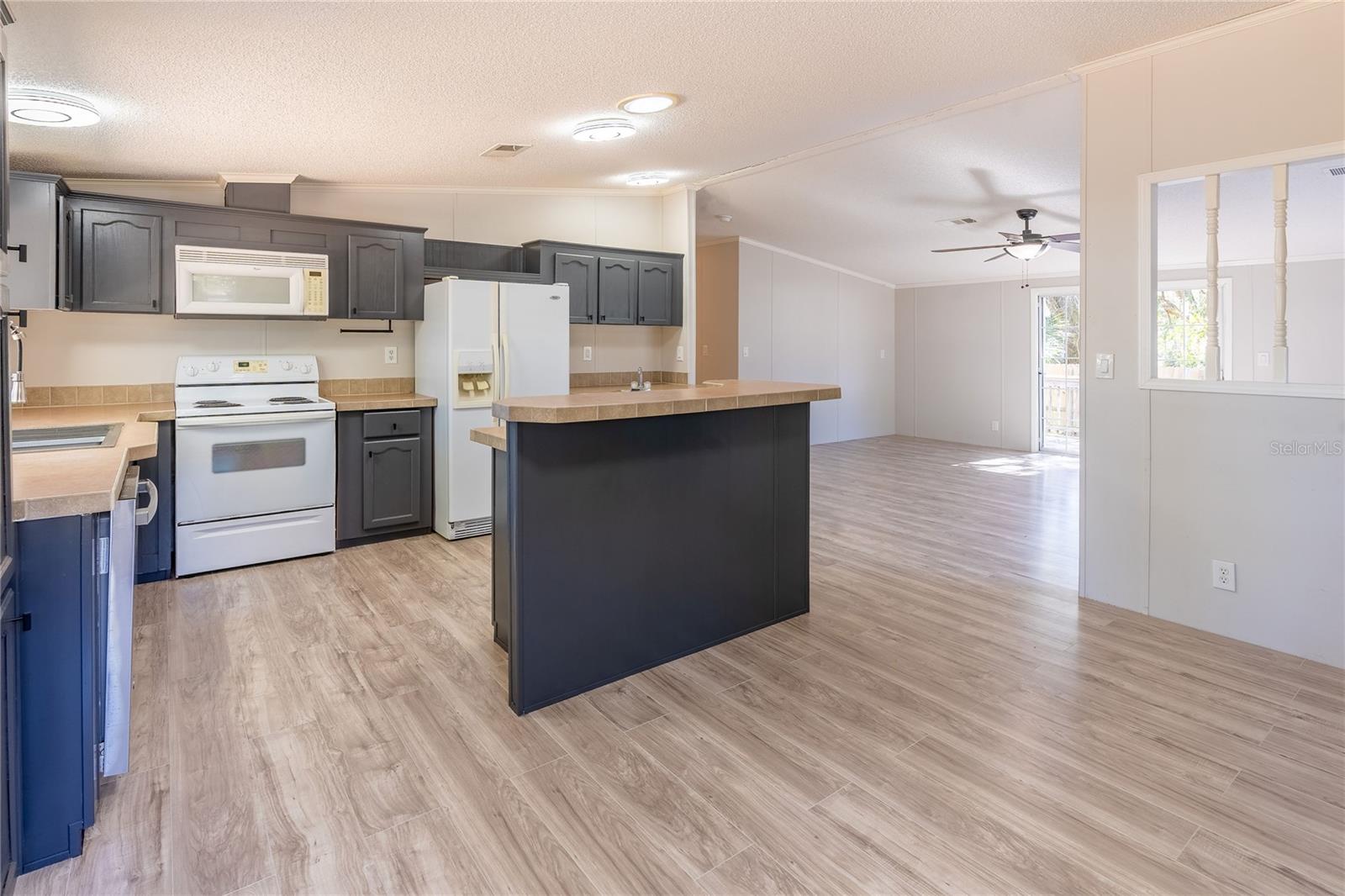 Image 8 of 37 For 13811 County Road 109d