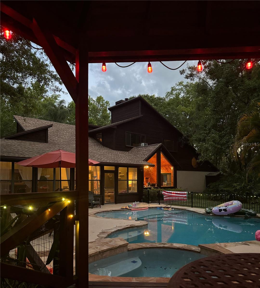 Image 29 of 37 For 120 Bahama Road