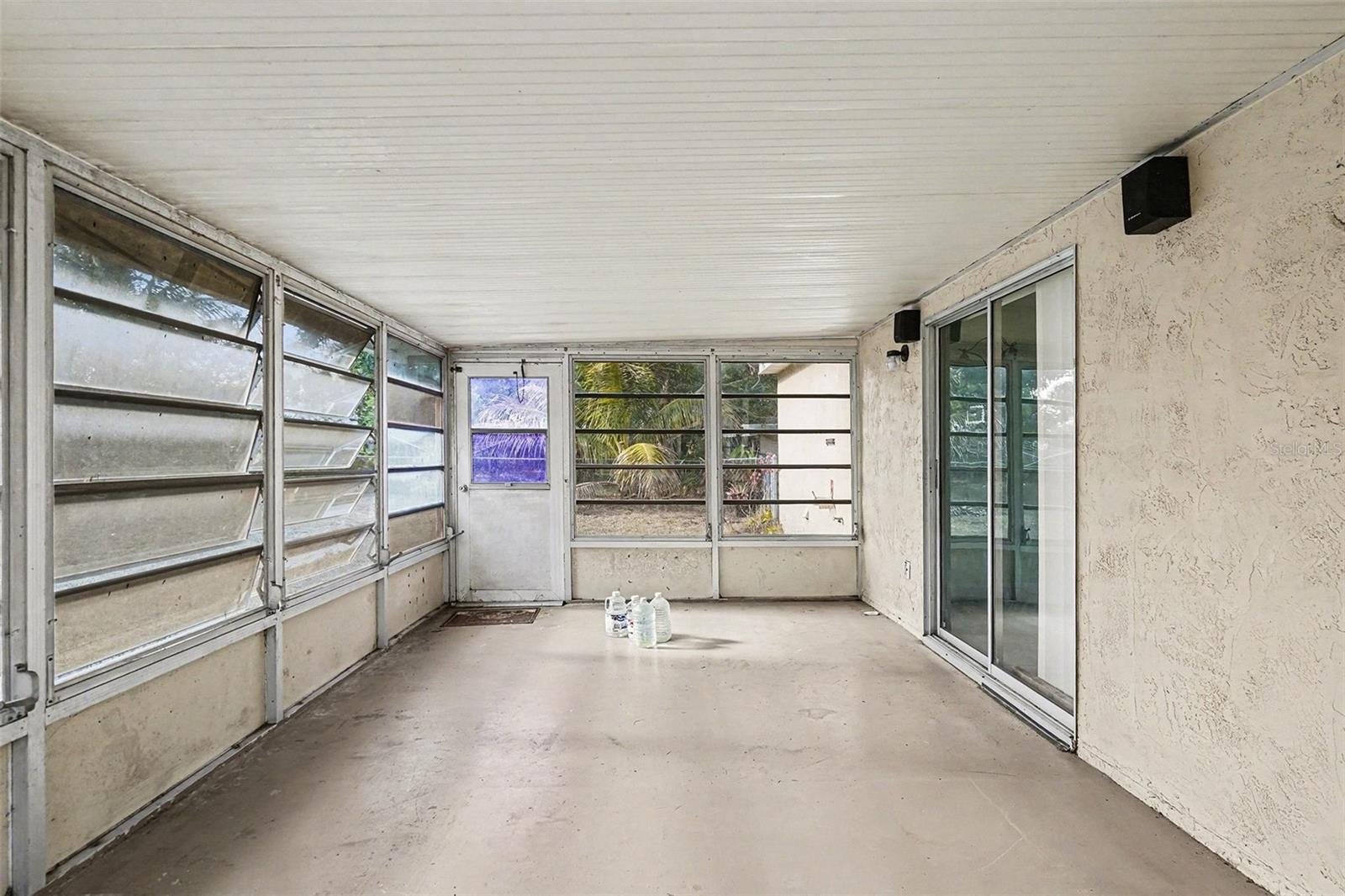 Image 12 of 28 For 1136 Minnet Court Ne