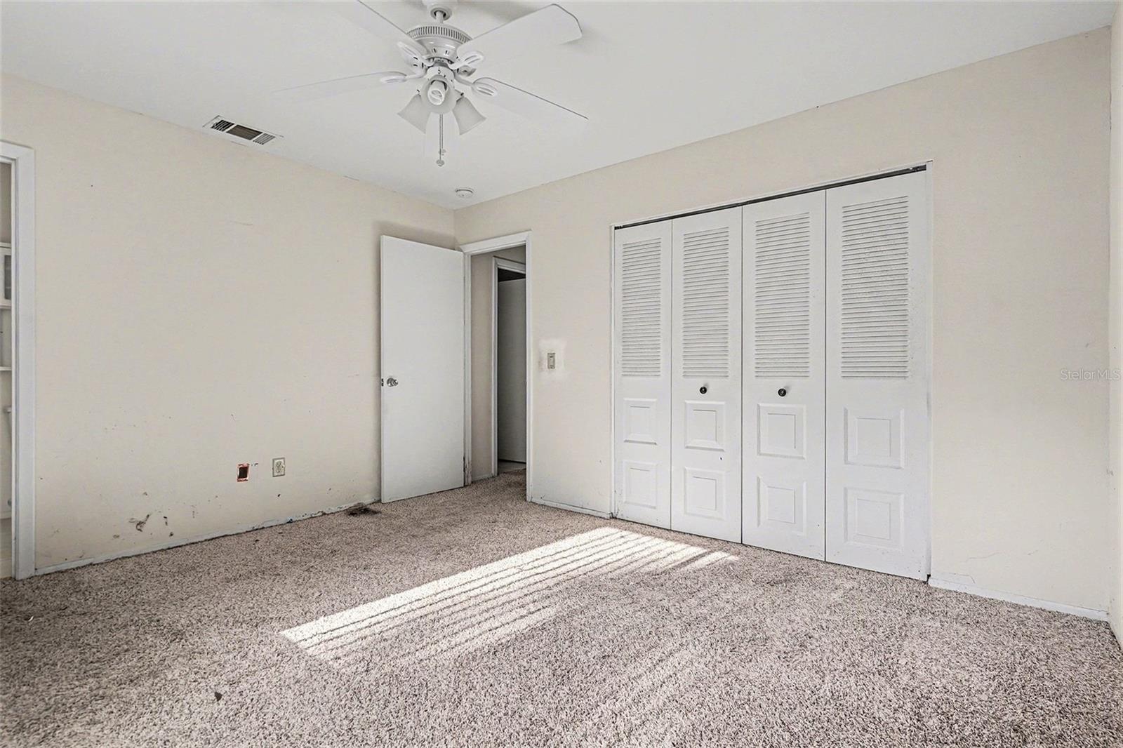 Image 13 of 28 For 1136 Minnet Court Ne