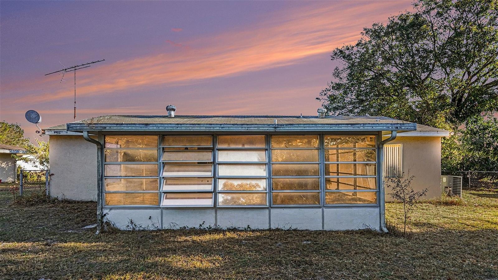 Image 24 of 28 For 1136 Minnet Court Ne