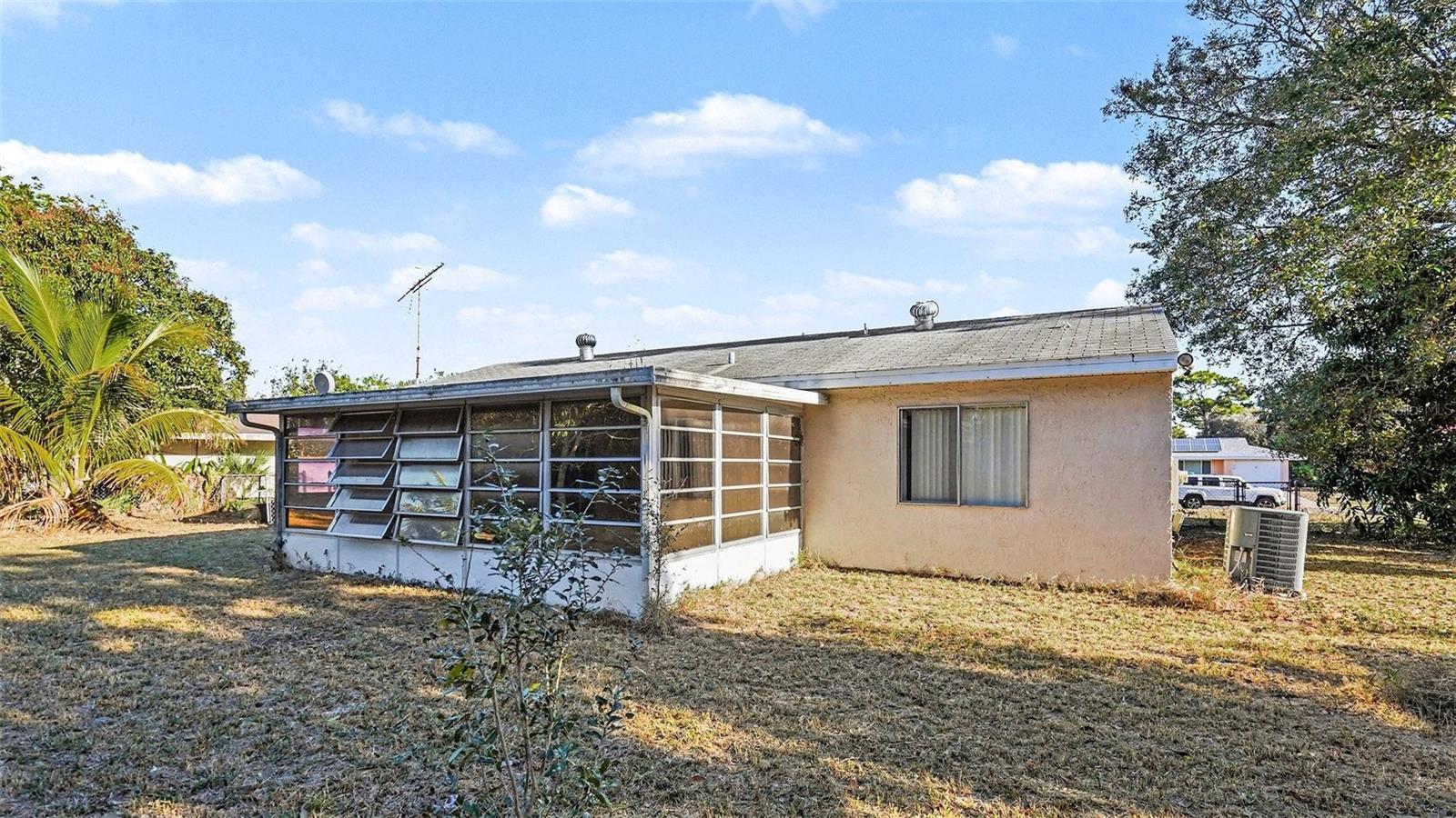 Image 26 of 28 For 1136 Minnet Court Ne