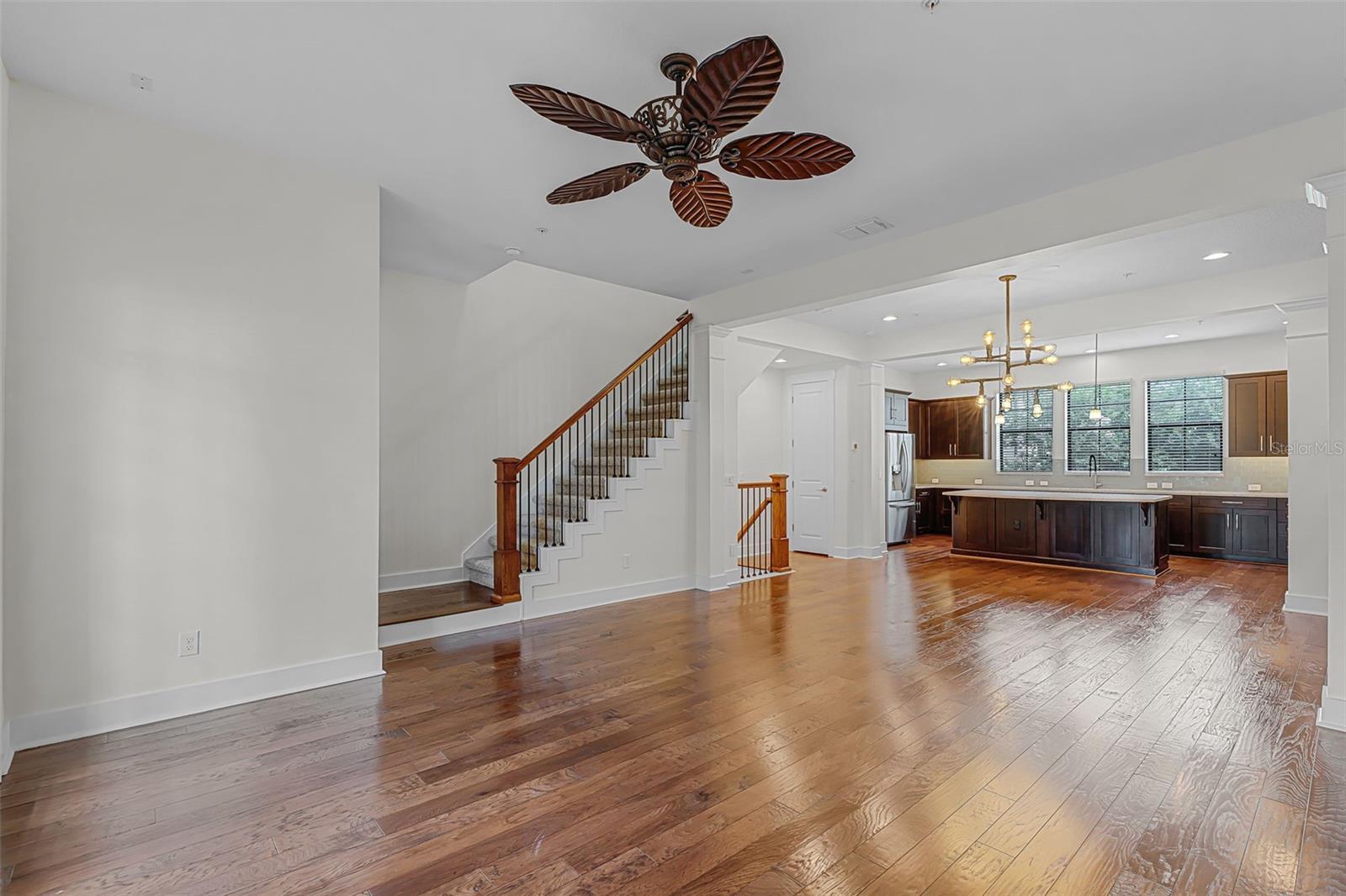 Image 11 of 60 For 4562 Lower Park Road