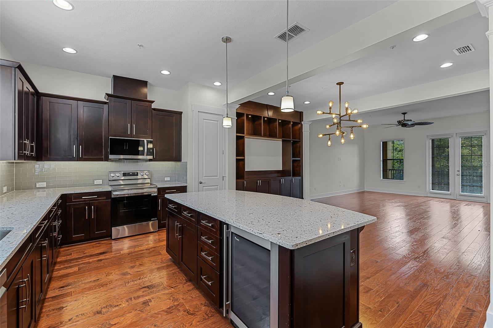 Image 19 of 60 For 4562 Lower Park Road