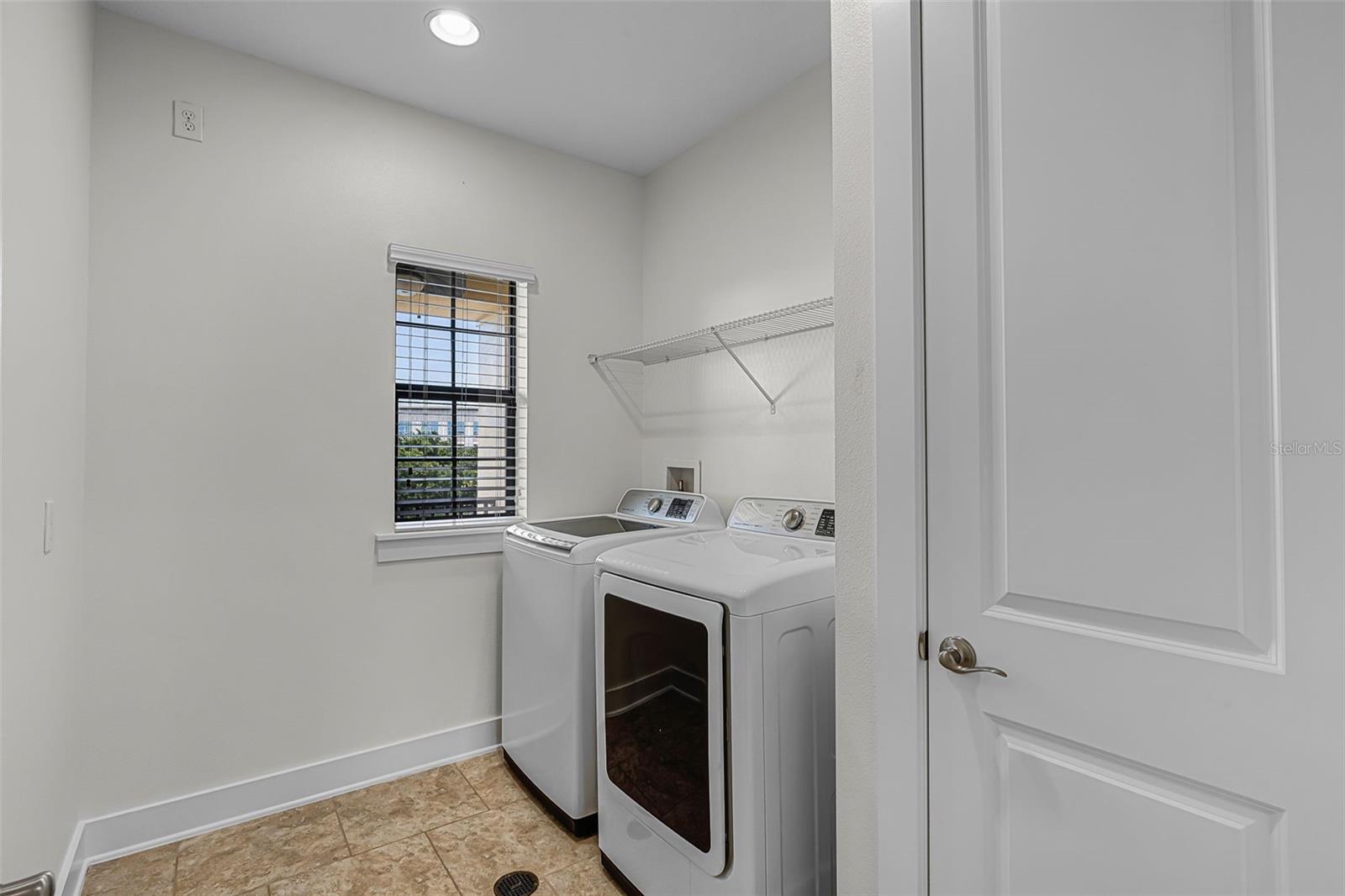 Image 31 of 60 For 4562 Lower Park Road