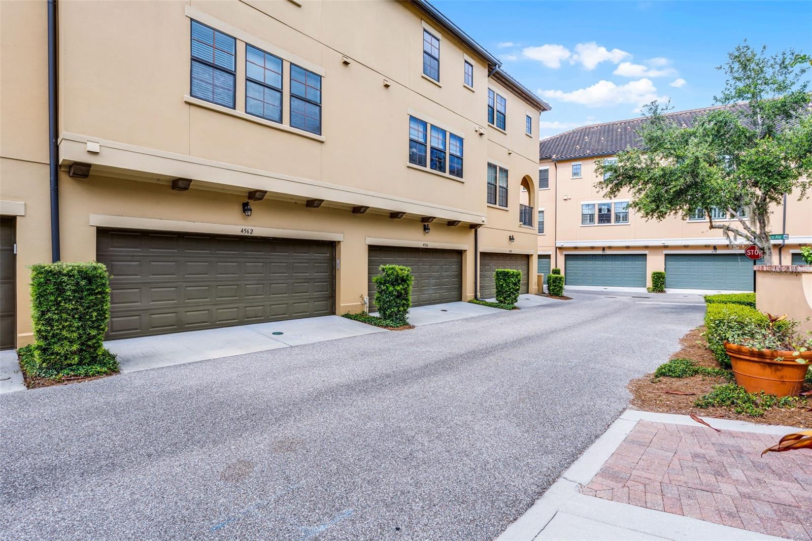 Image 40 of 60 For 4562 Lower Park Road