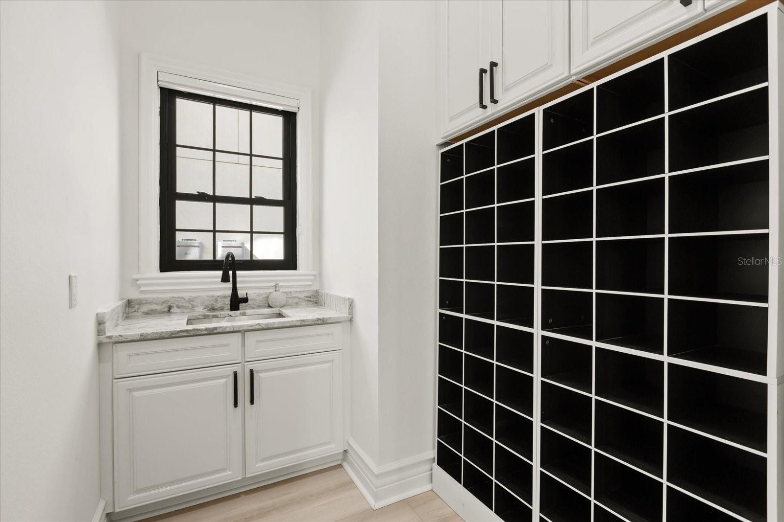 Image 13 of 81 For 7862 Palmilla Court