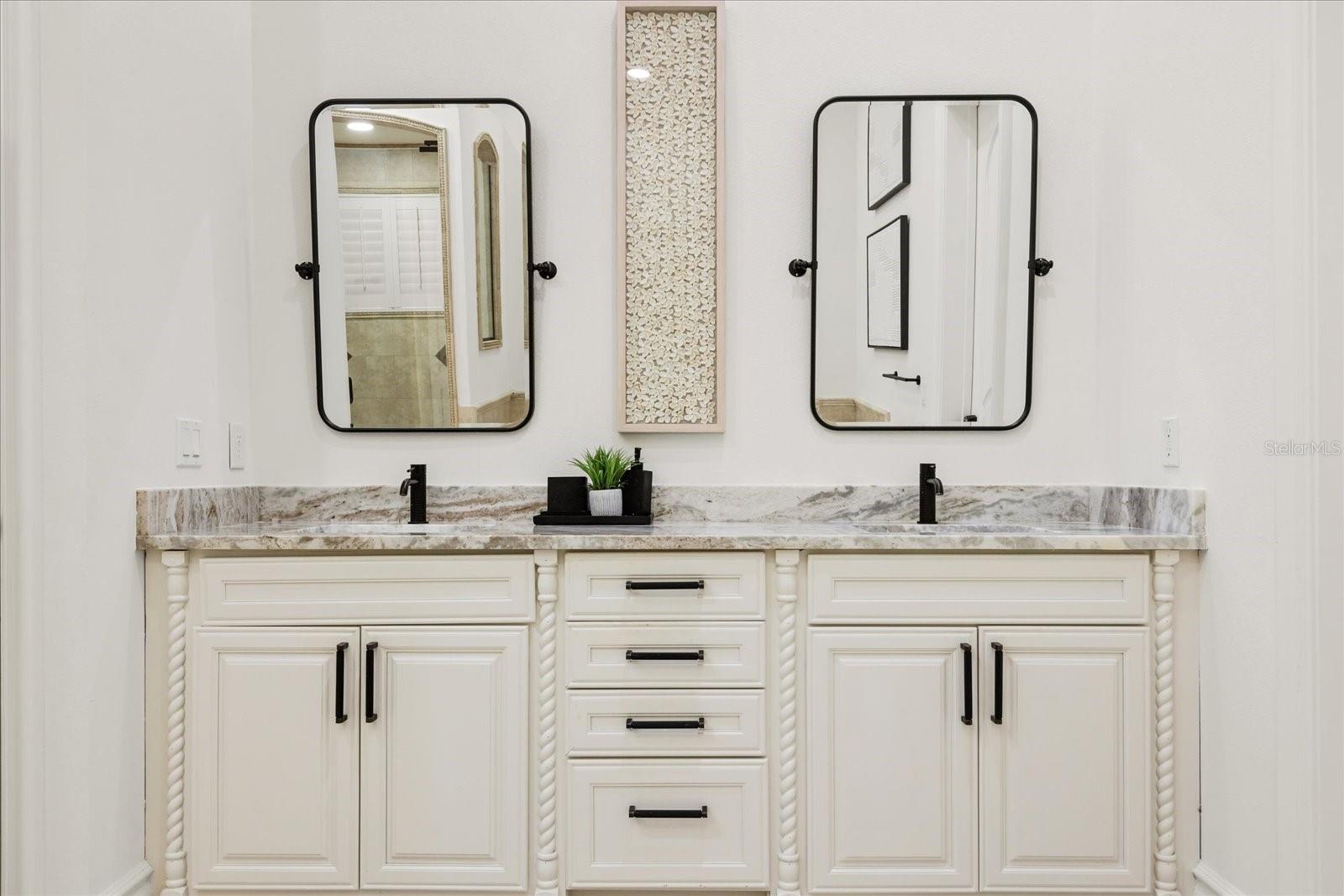 Image 36 of 81 For 7862 Palmilla Court