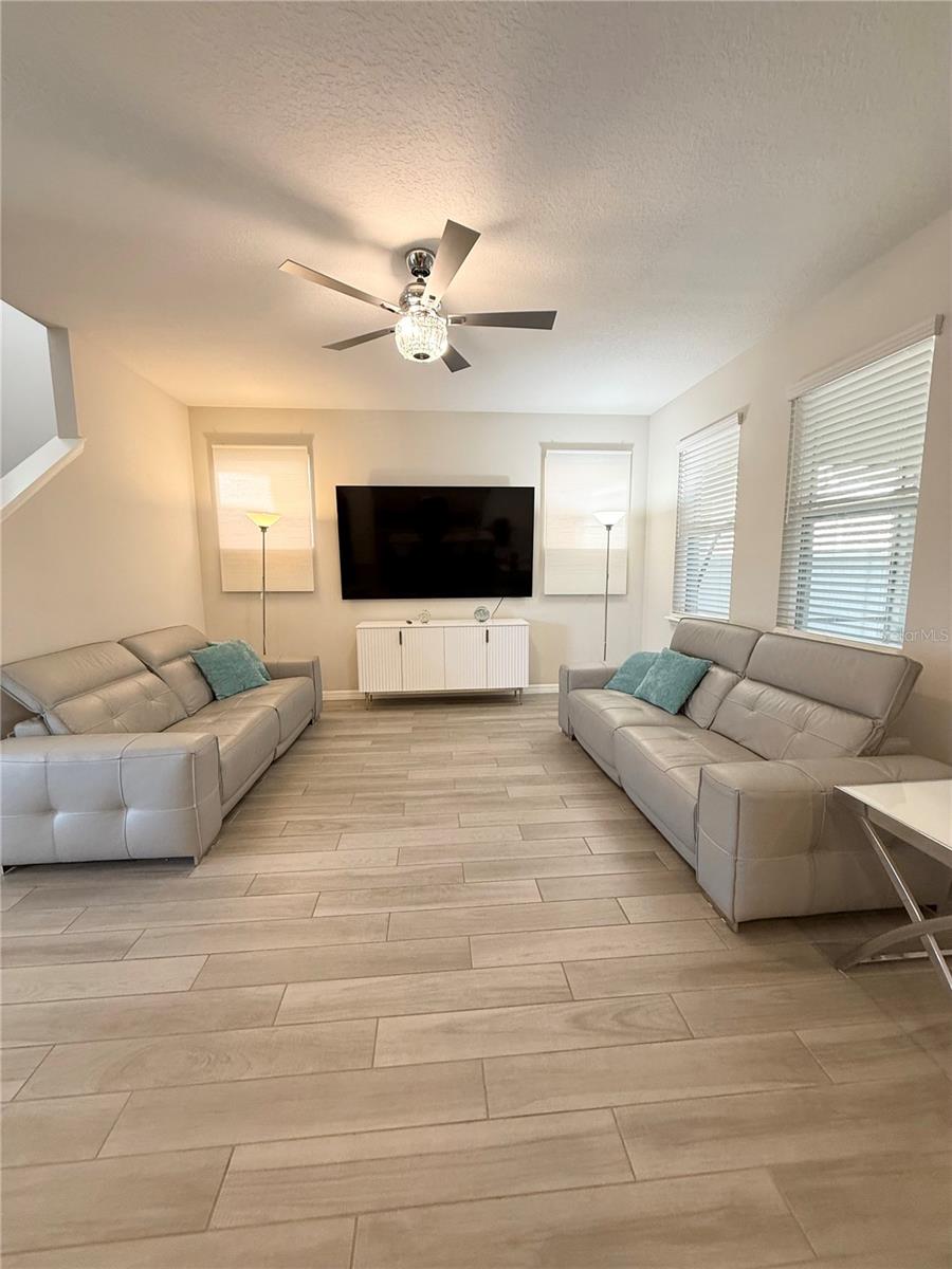 Image 13 of 41 For 16461 Olive Hill Drive