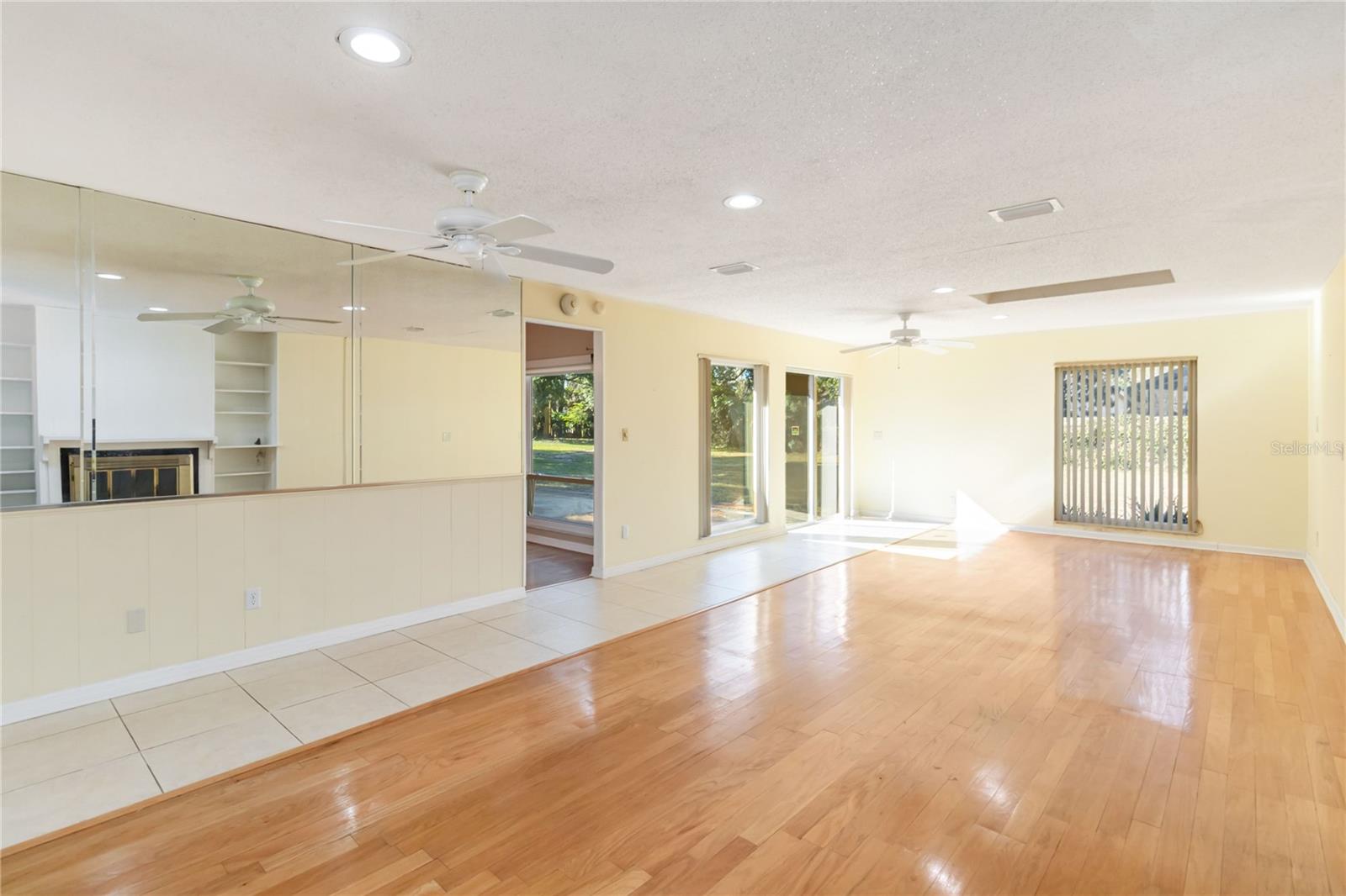 Image 16 of 66 For 924 Wald Road