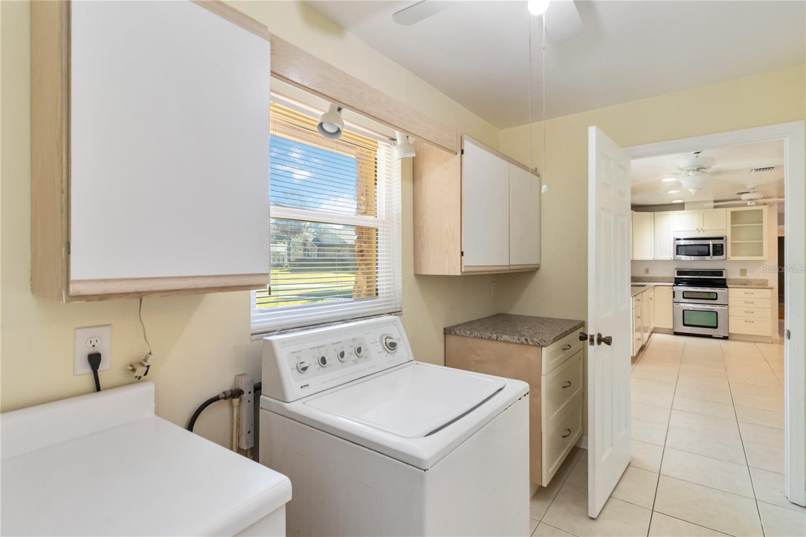 Image 27 of 66 For 924 Wald Road