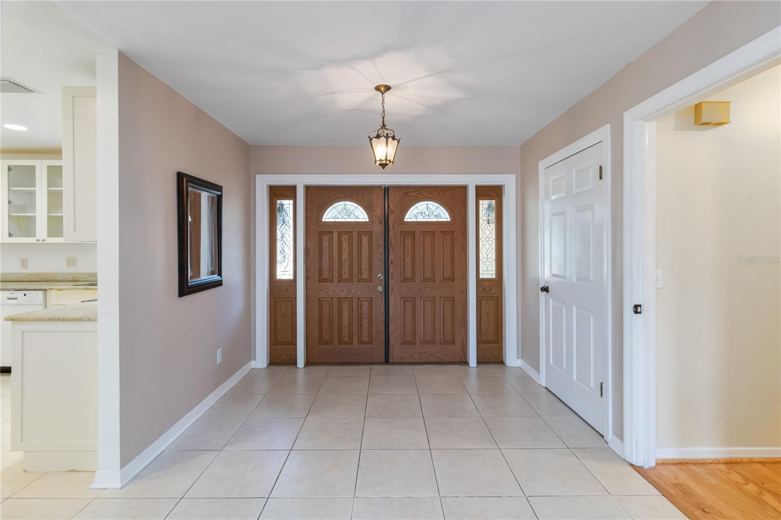 Image 8 of 66 For 924 Wald Road