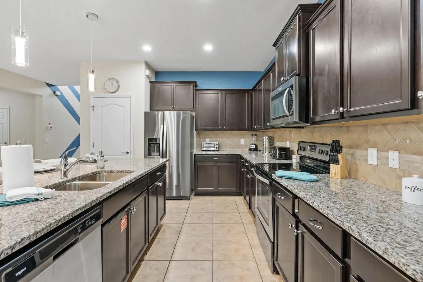 Image 17 of 100 For 8804 Bengal Court