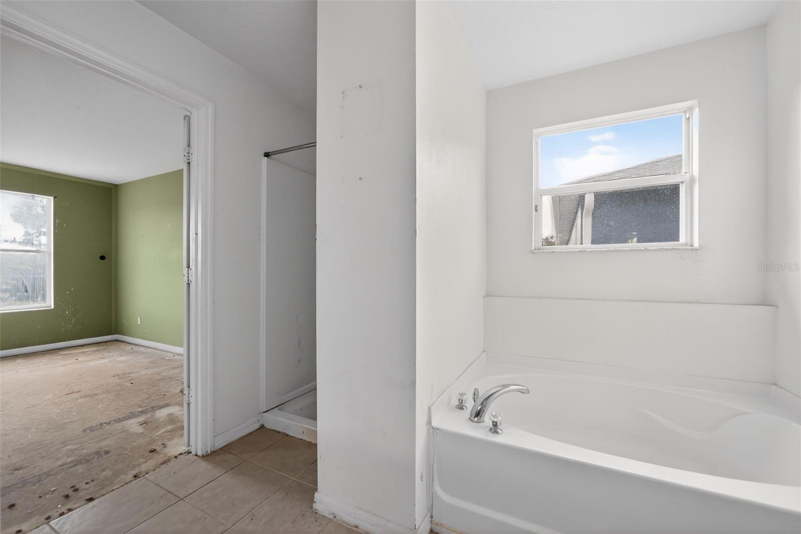 Image 12 of 29 For 512 Flower Fields Lane