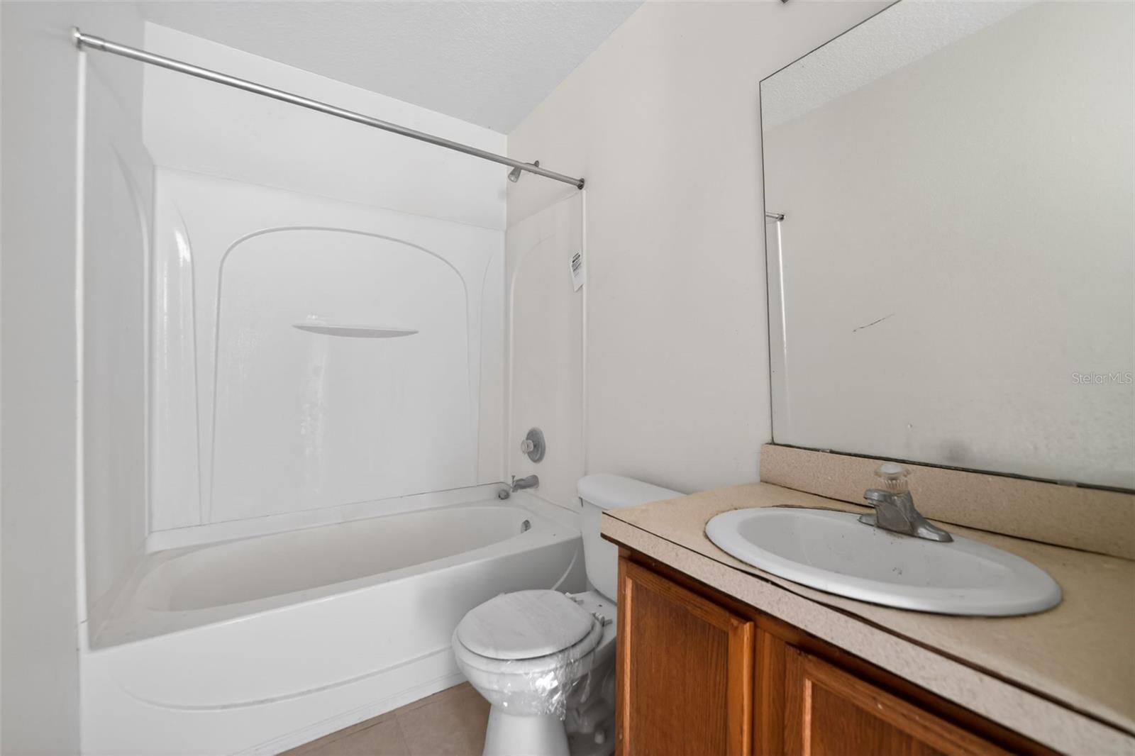 Image 19 of 29 For 512 Flower Fields Lane