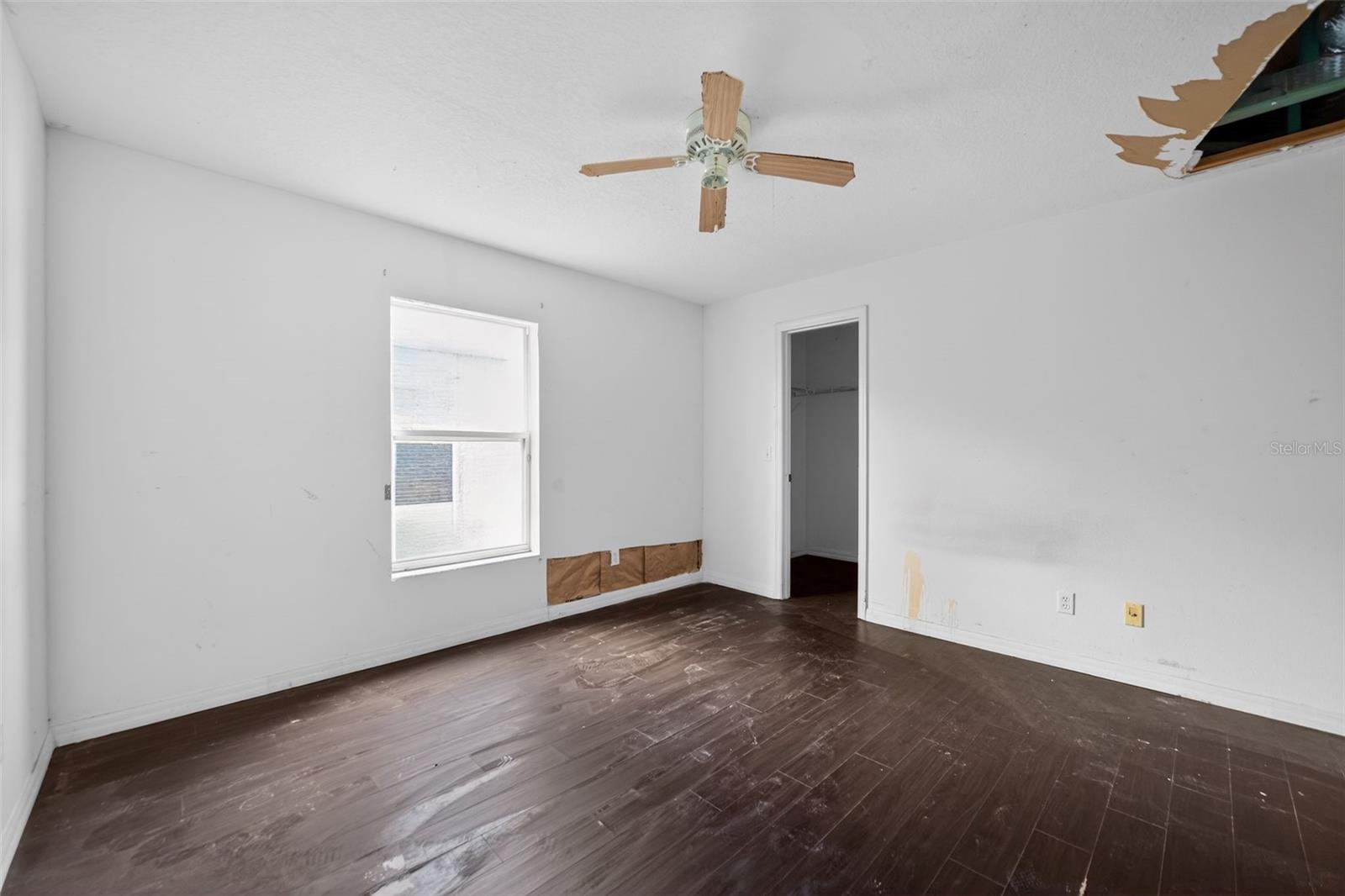 Image 25 of 29 For 512 Flower Fields Lane