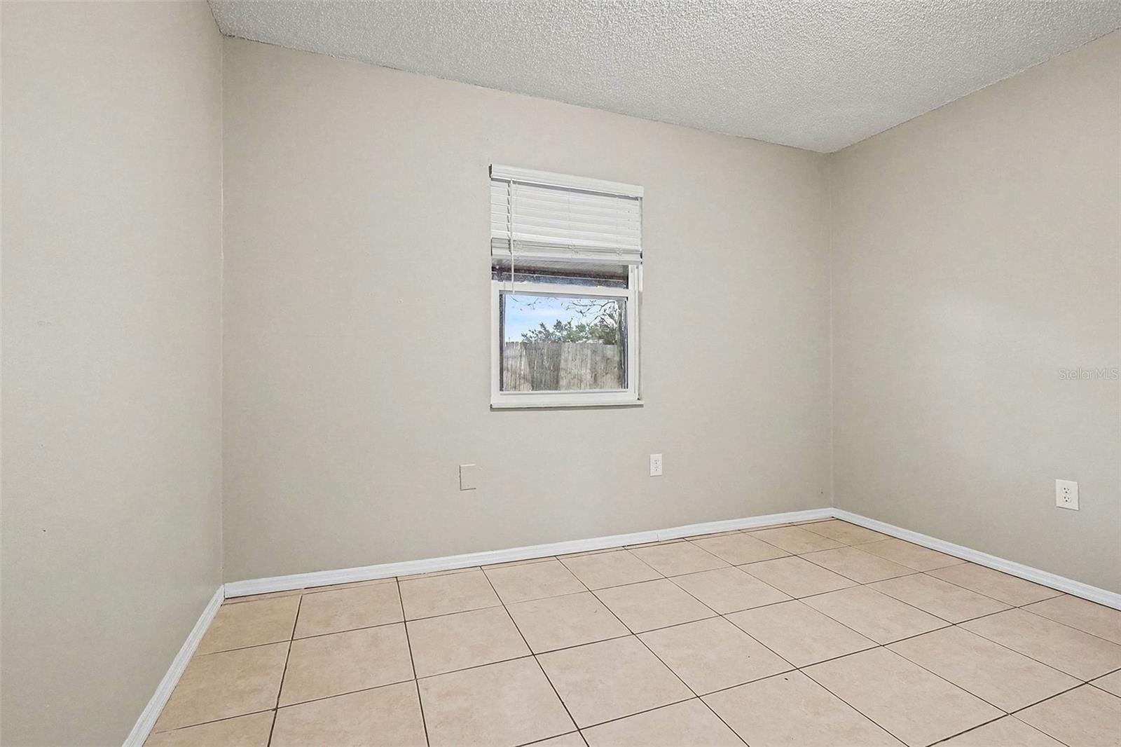 Image 10 of 15 For 1761 Elbert Acres Court Ne