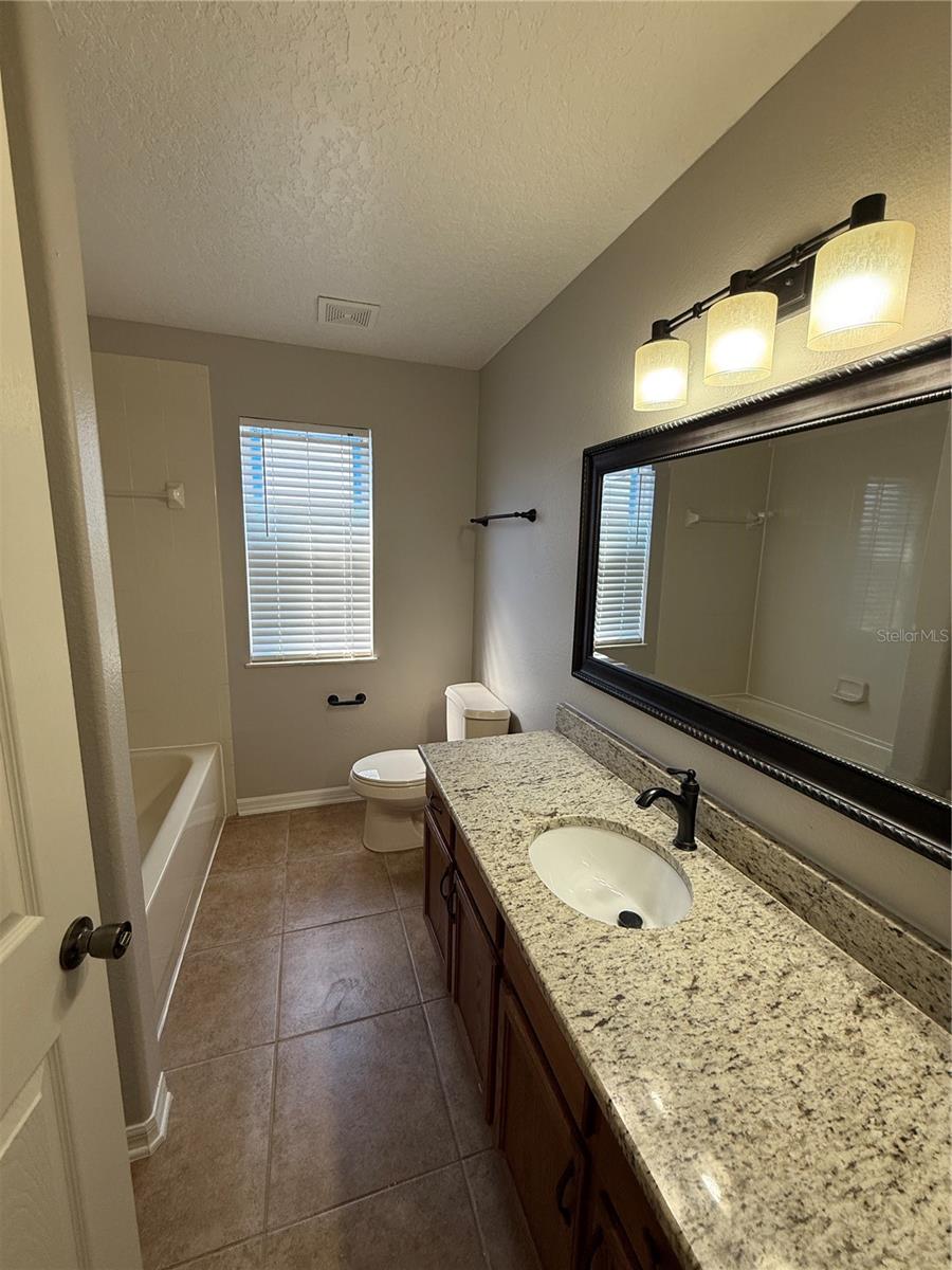 Image 14 of 59 For 12731 Grovehurst Avenue