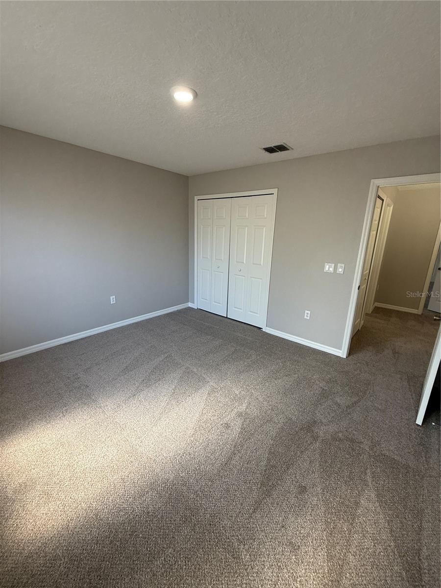 Image 21 of 59 For 12731 Grovehurst Avenue