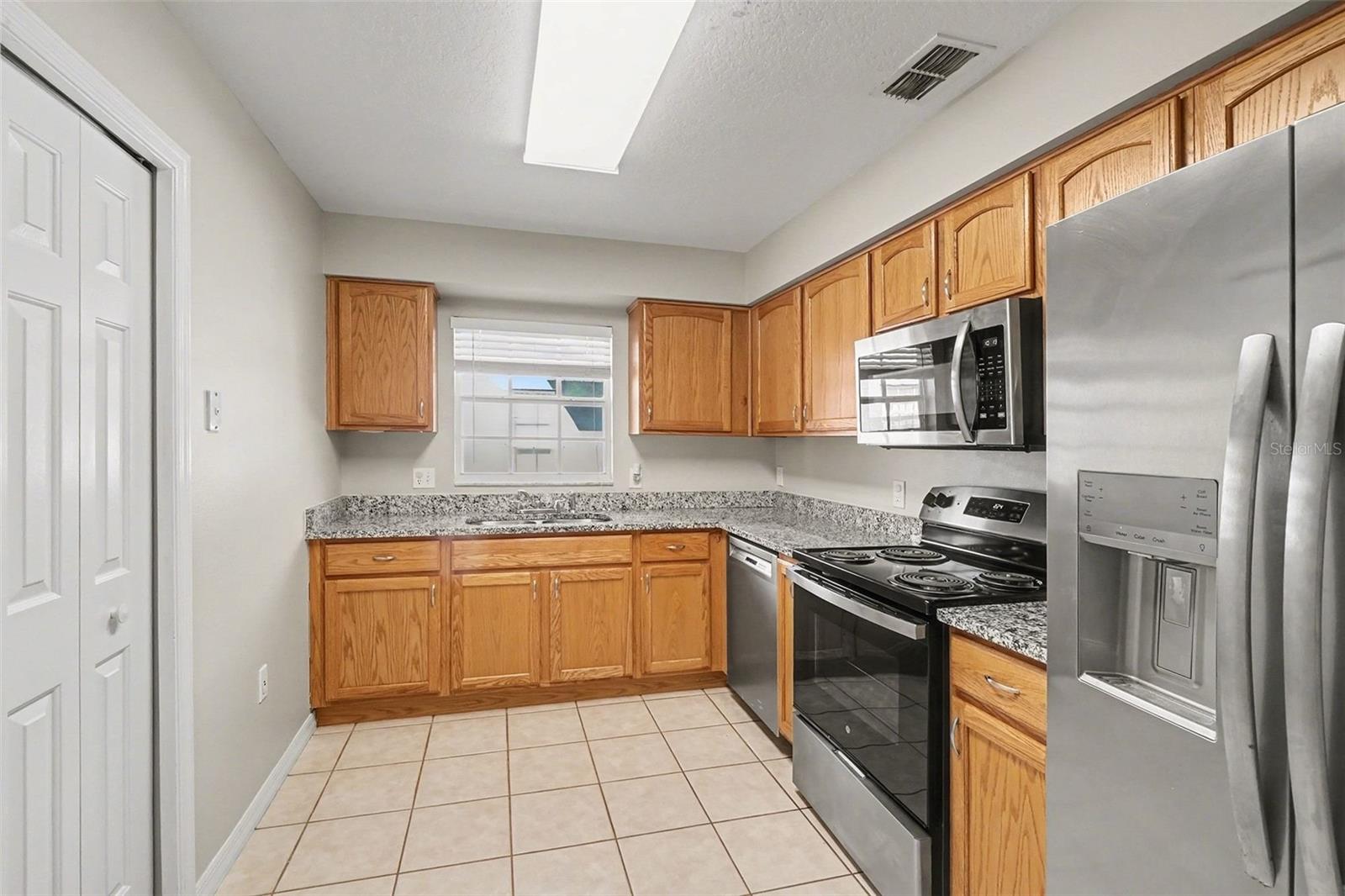 Image 10 of 16 For 1503 Reade Circle