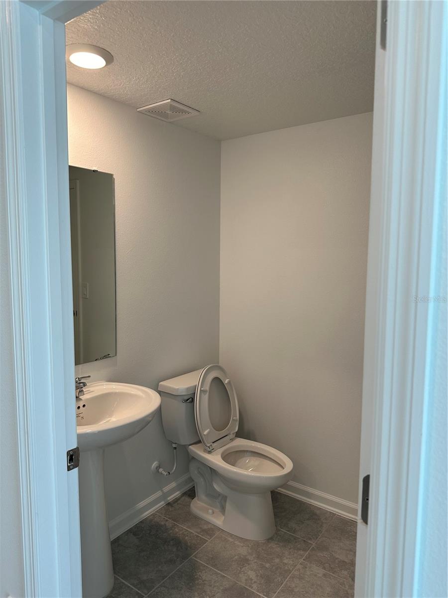 Image 14 of 33 For 3303 Laurent Loop