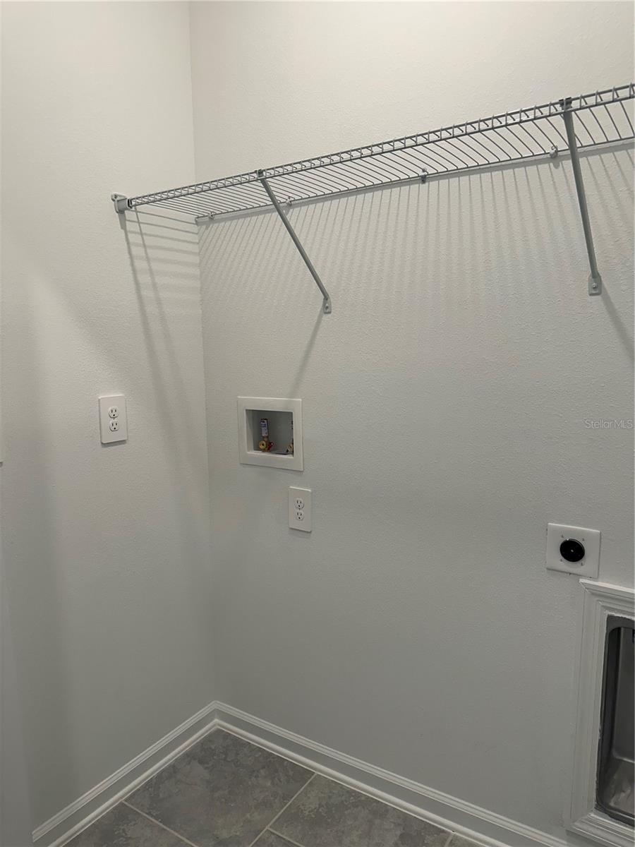 Image 26 of 33 For 3303 Laurent Loop