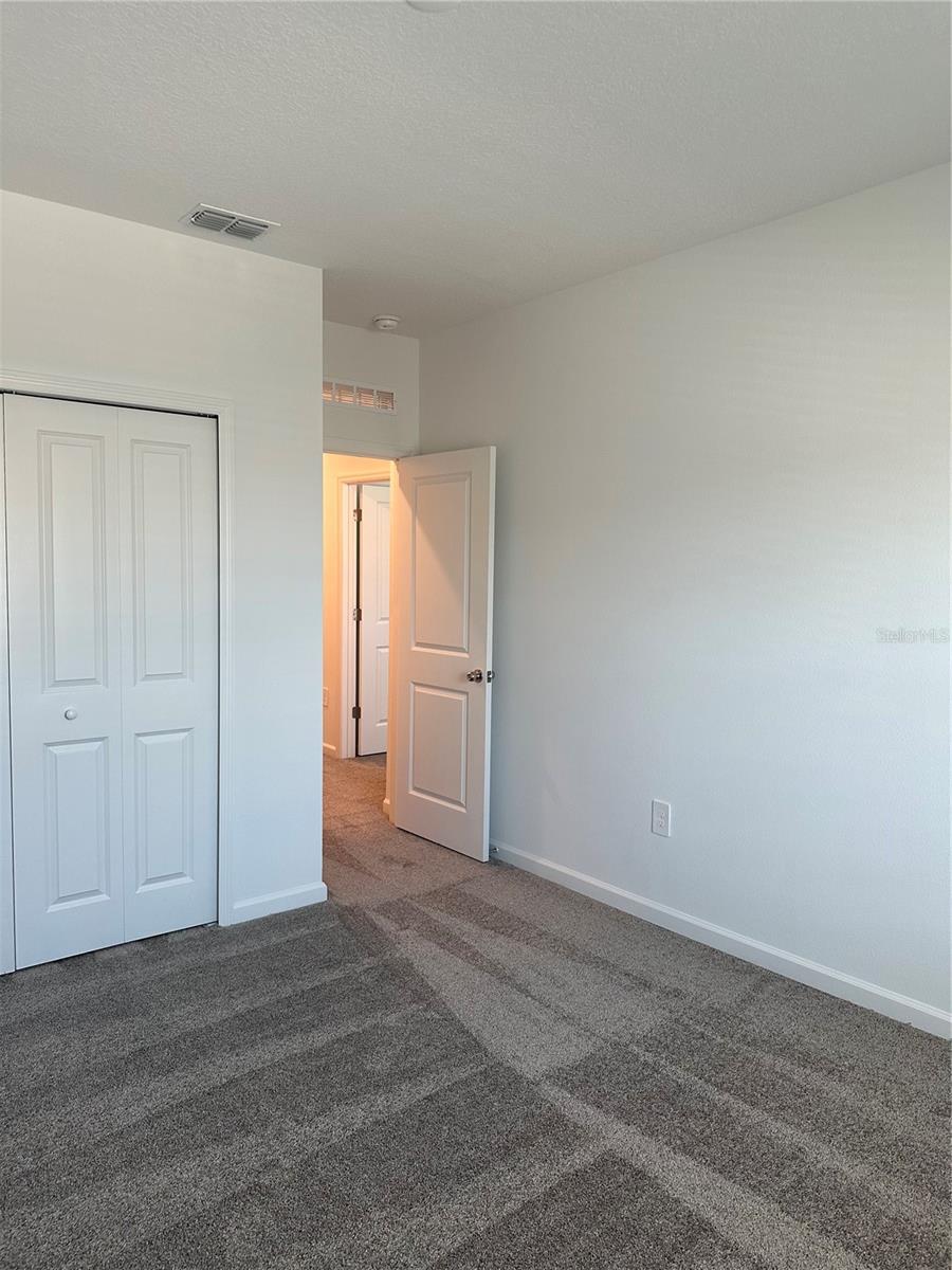 Image 28 of 33 For 3303 Laurent Loop