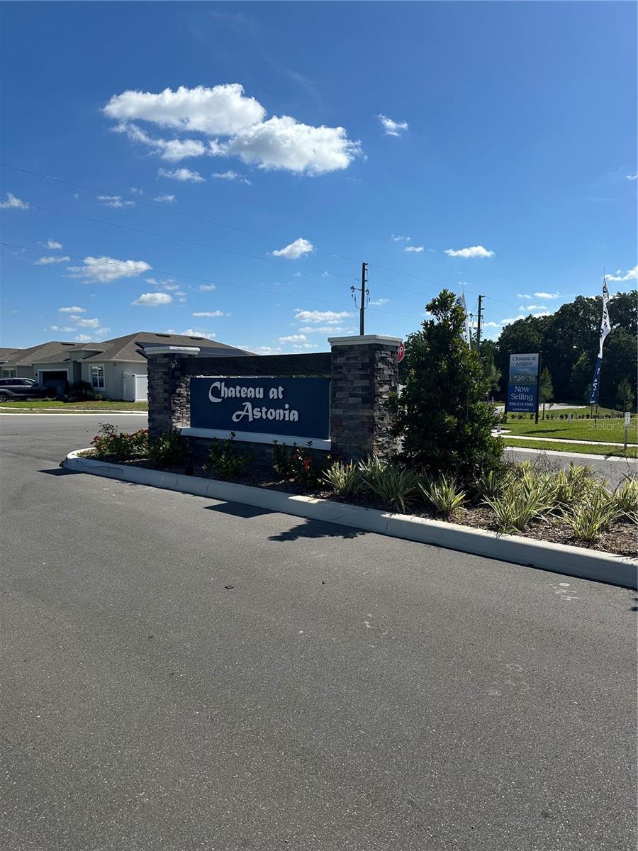 Image 3 of 33 For 3303 Laurent Loop