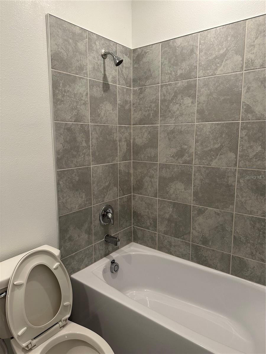 Image 32 of 33 For 3303 Laurent Loop