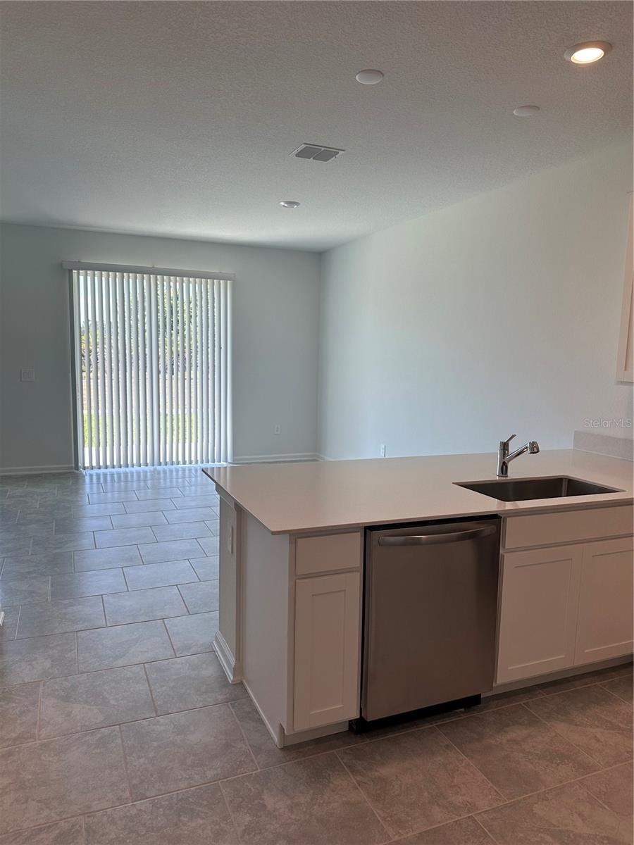 Image 6 of 33 For 3303 Laurent Loop