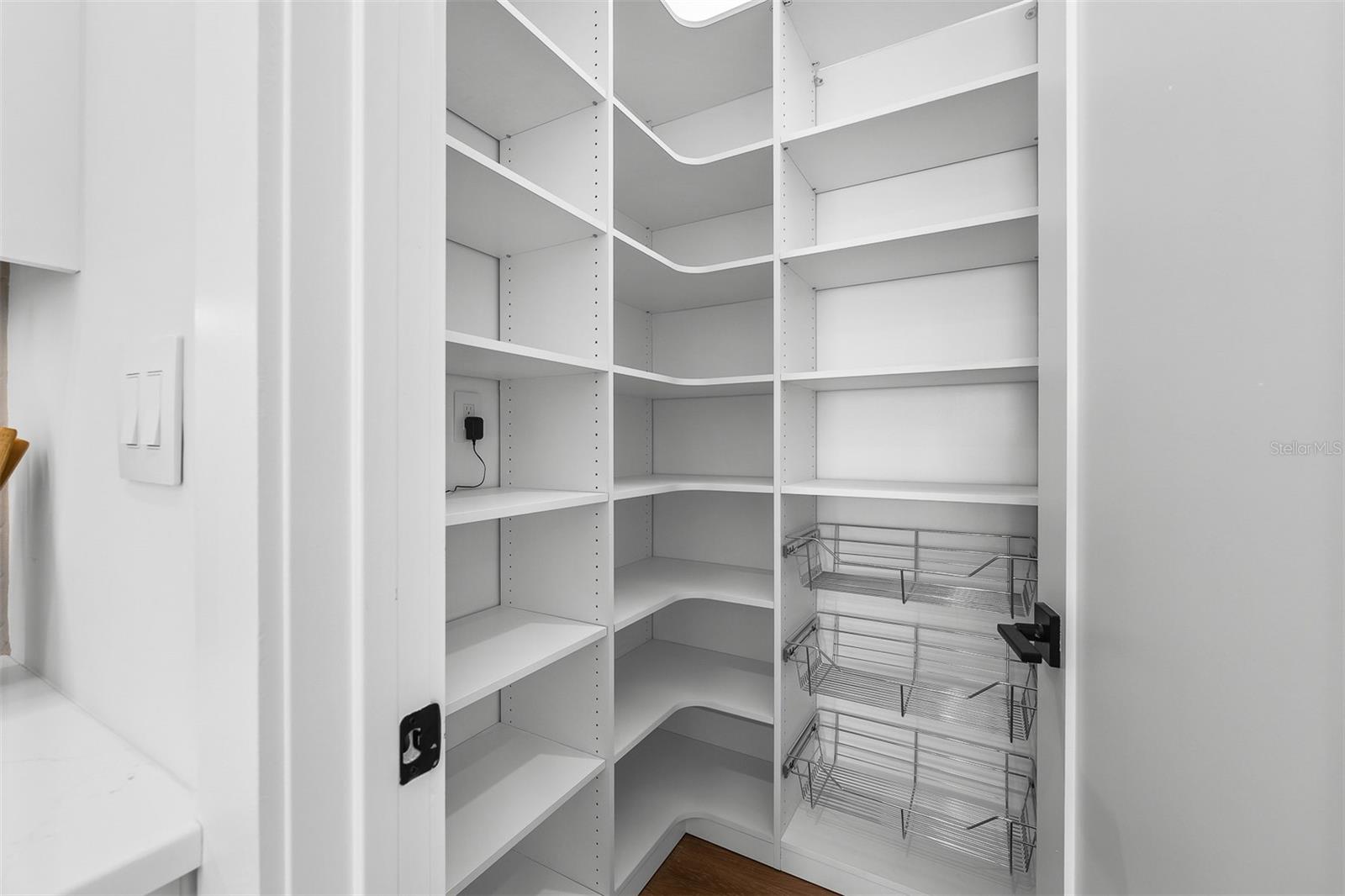 Image 13 of 66 For 3303 Helen Avenue