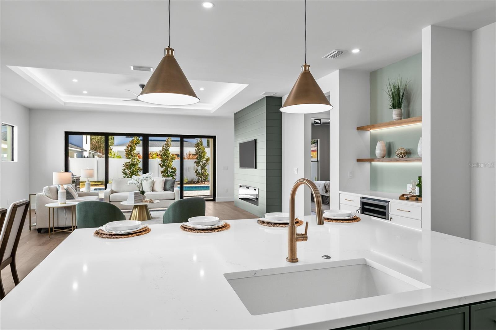 Image 15 of 66 For 3303 Helen Avenue