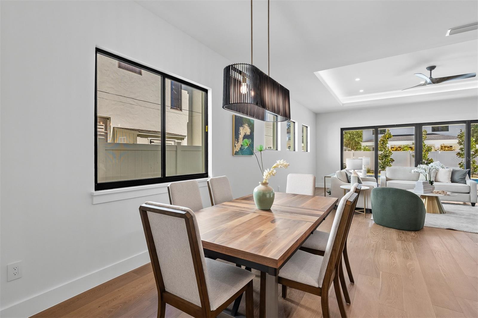 Image 16 of 66 For 3303 Helen Avenue