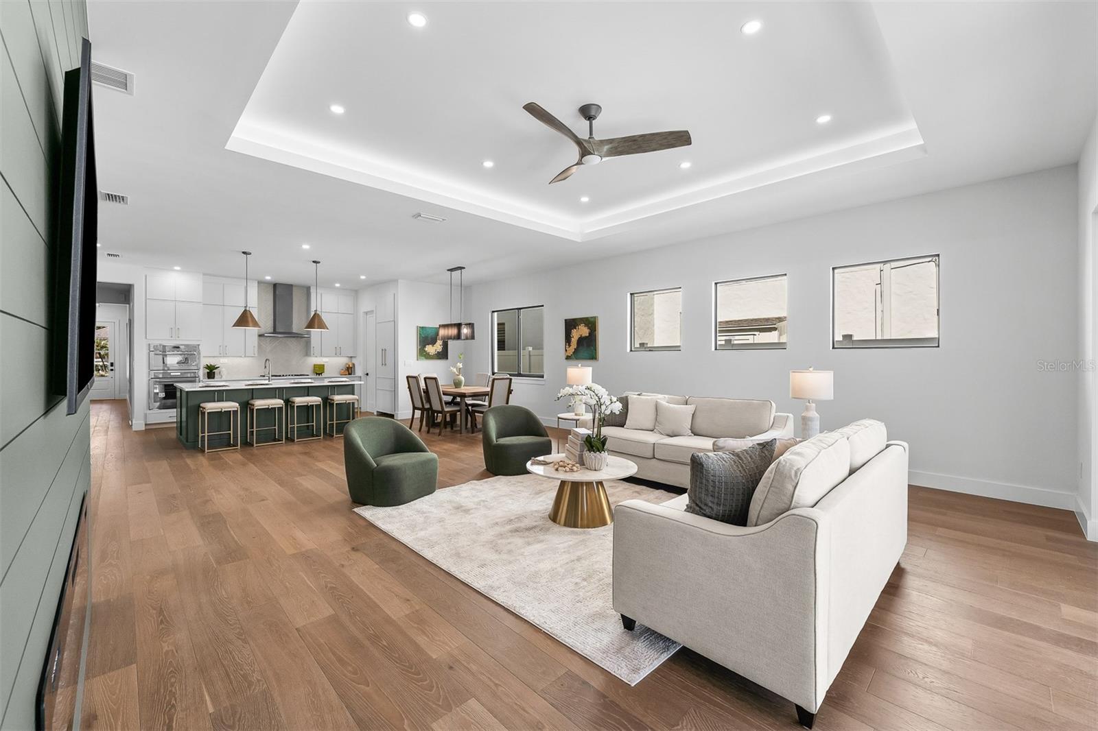 Image 24 of 66 For 3303 Helen Avenue