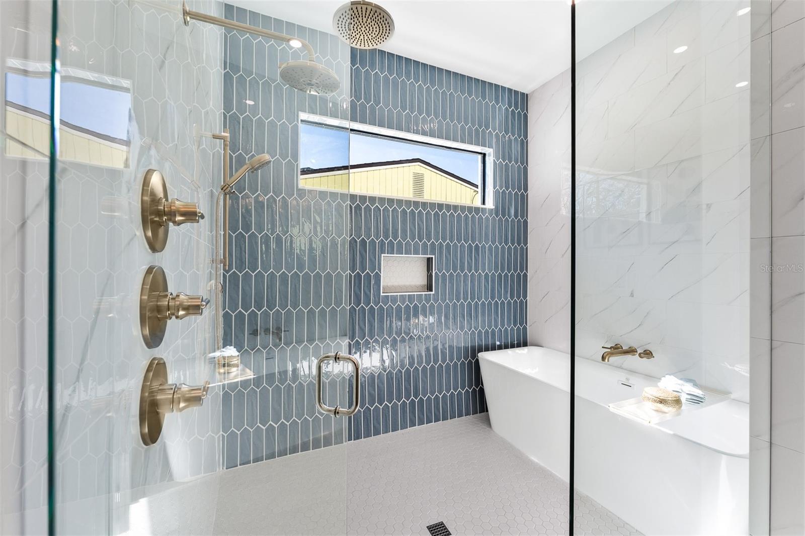 Image 38 of 66 For 3303 Helen Avenue