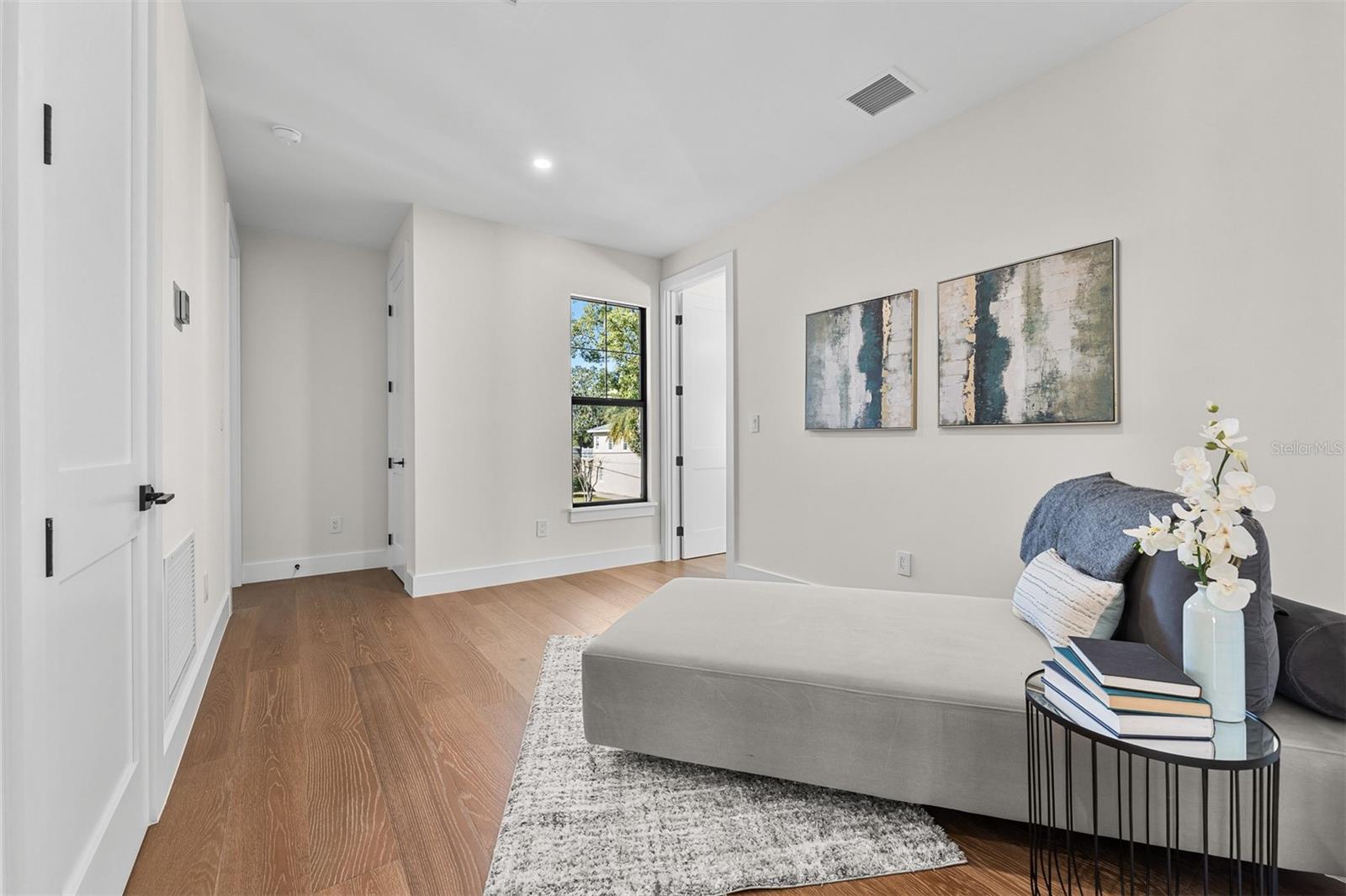 Image 49 of 66 For 3303 Helen Avenue