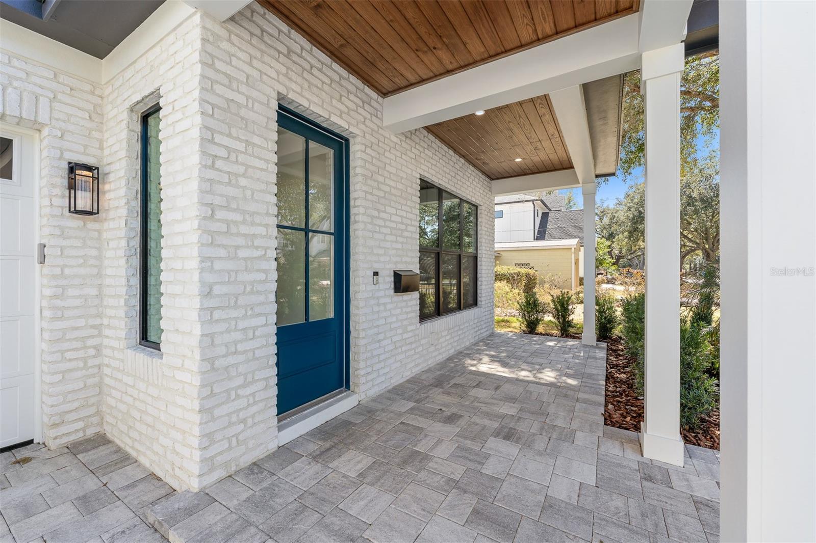 Image 5 of 66 For 3303 Helen Avenue