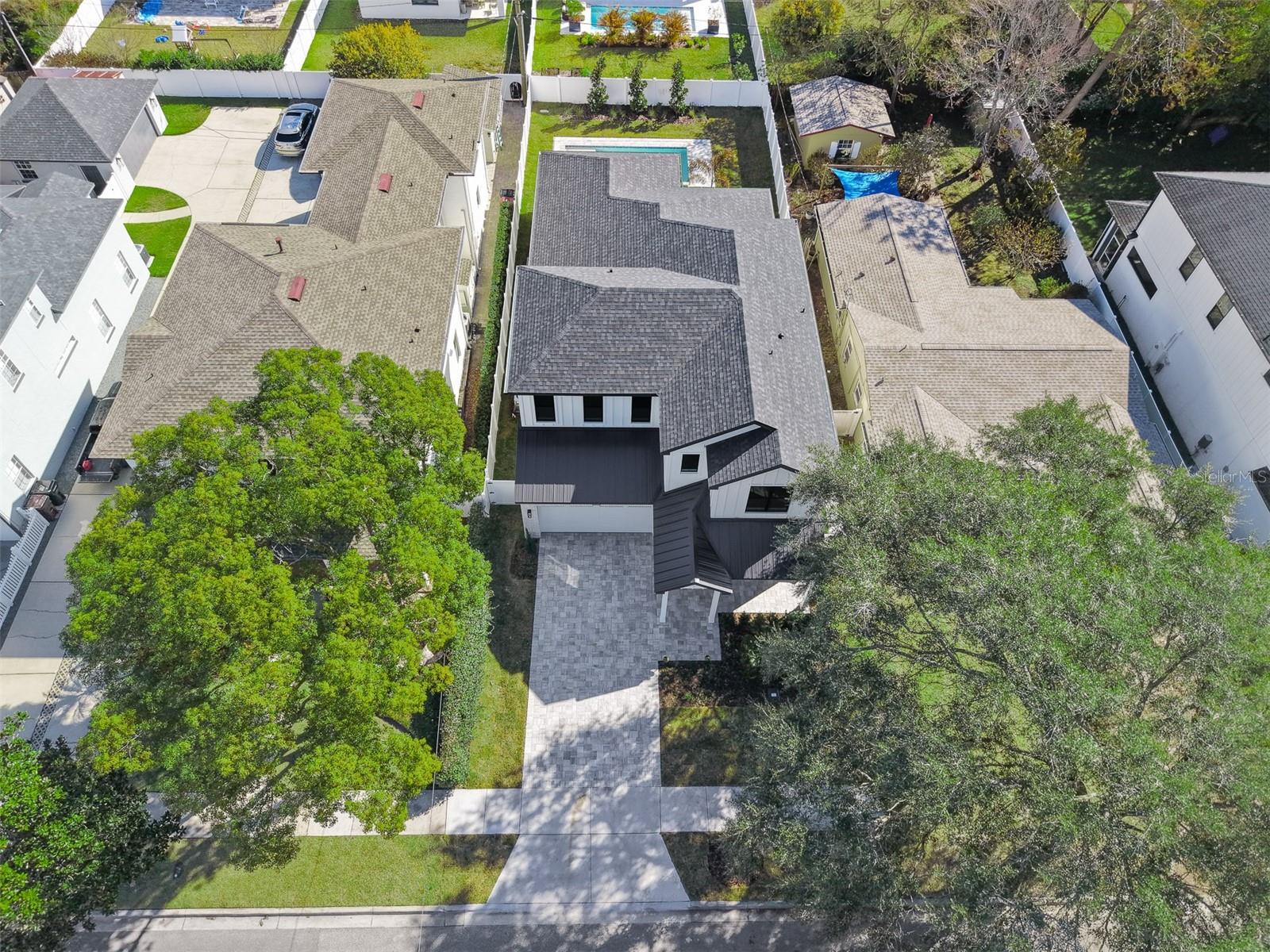 Image 62 of 66 For 3303 Helen Avenue