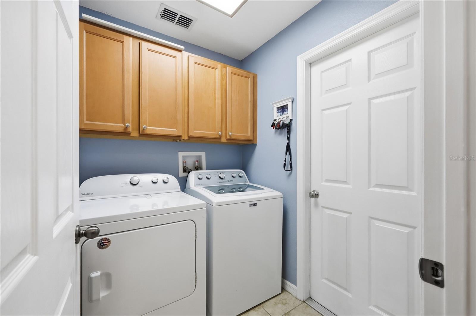 Image 14 of 52 For 2247 Black Lake Boulevard