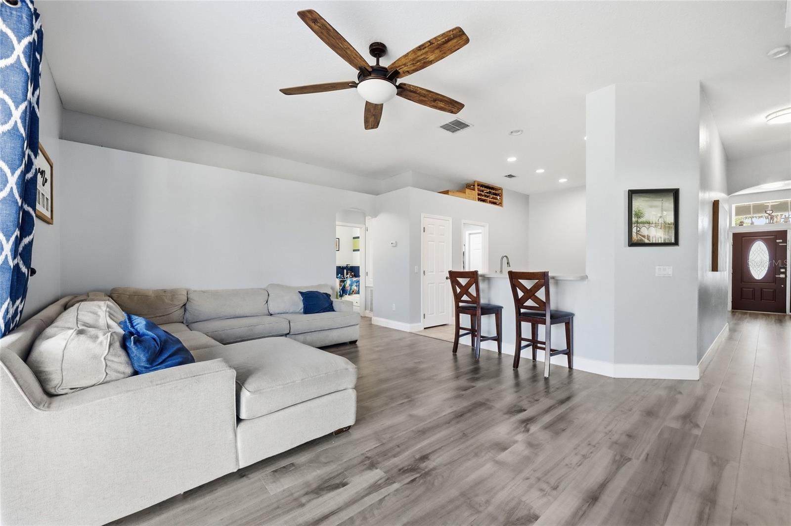 Image 16 of 52 For 2247 Black Lake Boulevard