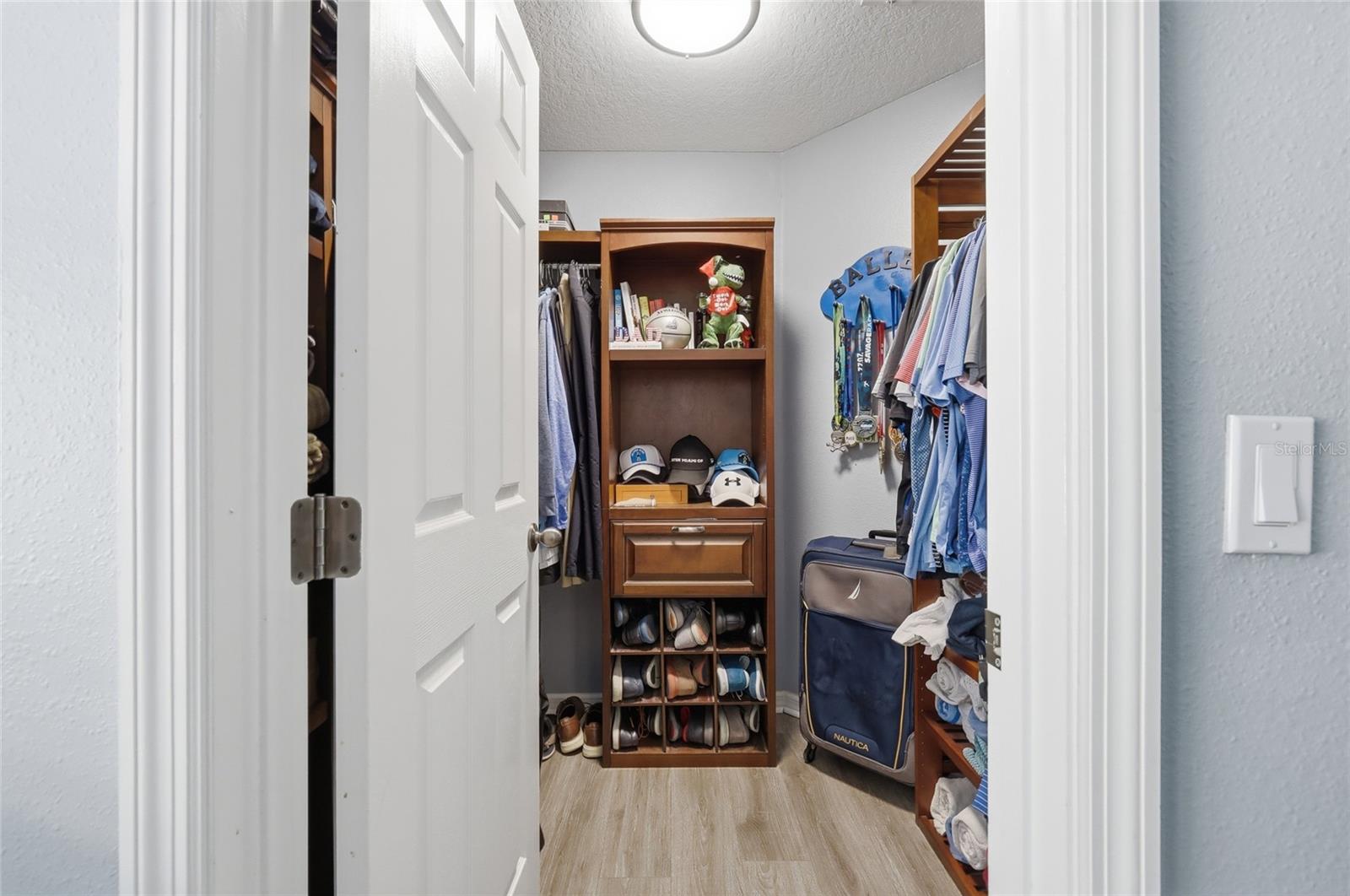 Image 23 of 52 For 2247 Black Lake Boulevard