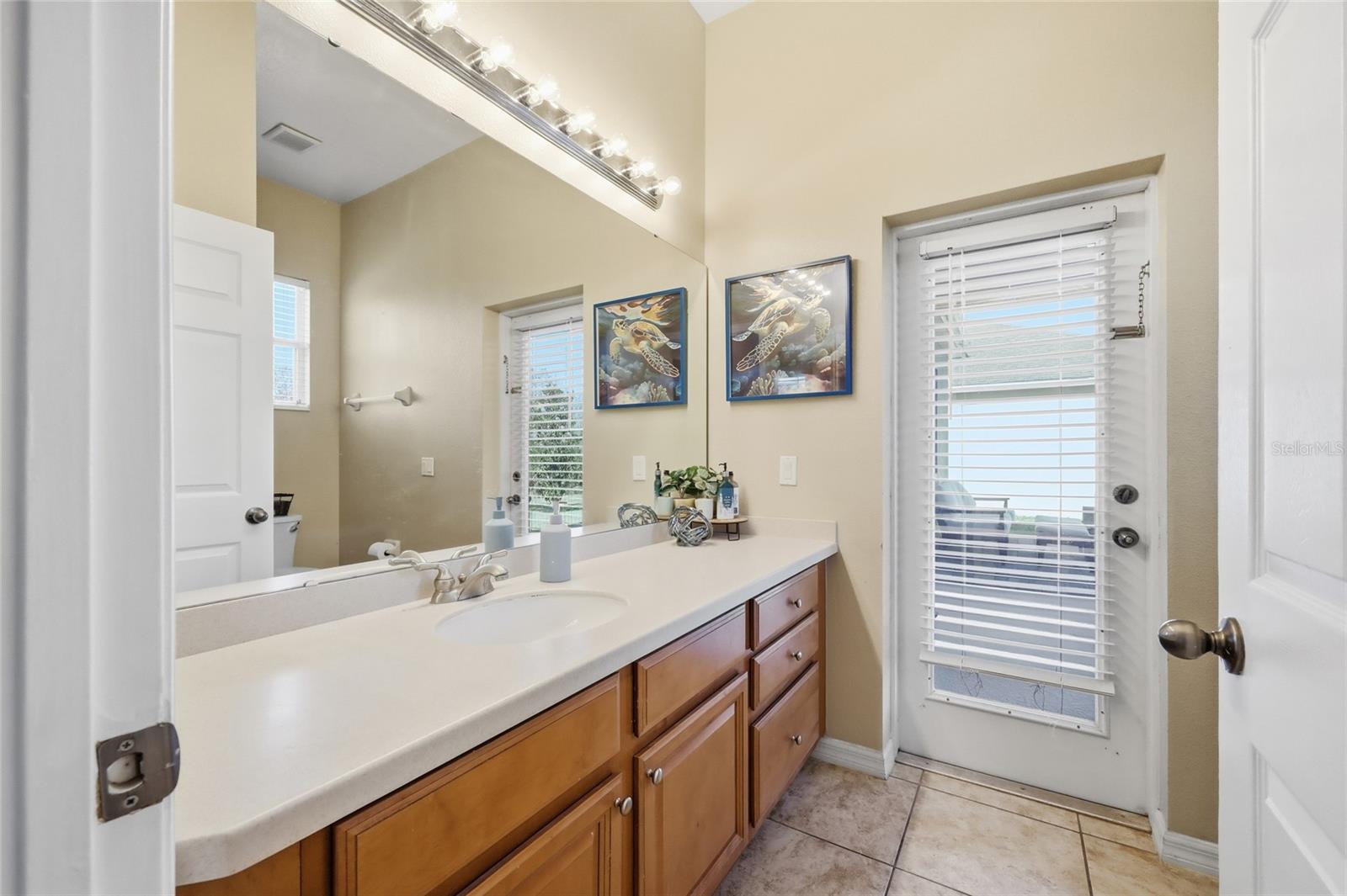 Image 34 of 52 For 2247 Black Lake Boulevard