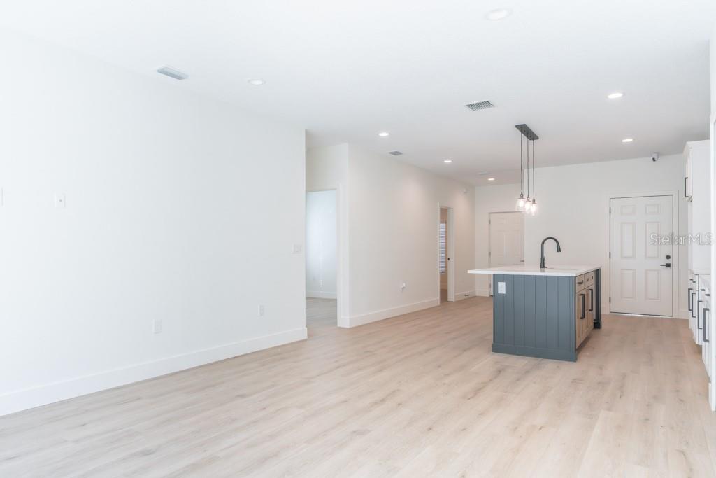 Image 21 of 32 For 50 12th Street