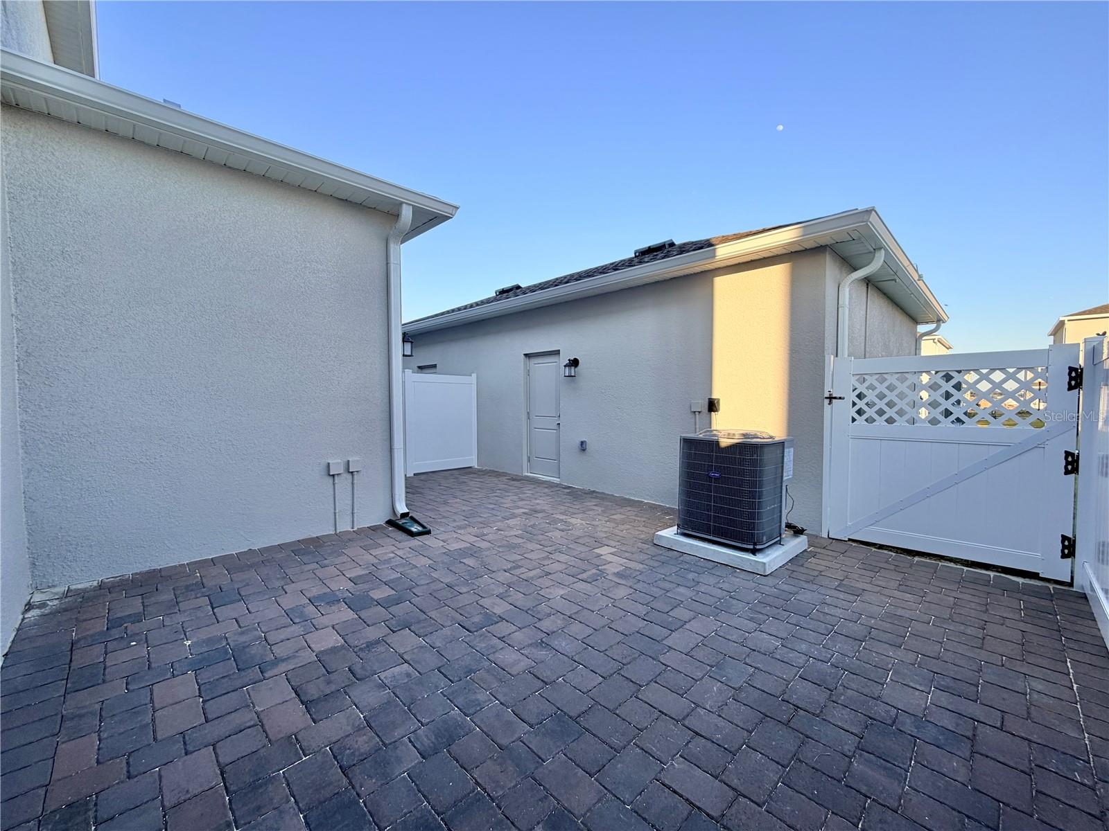 Image 14 of 32 For 2348 Rider Rain Lane