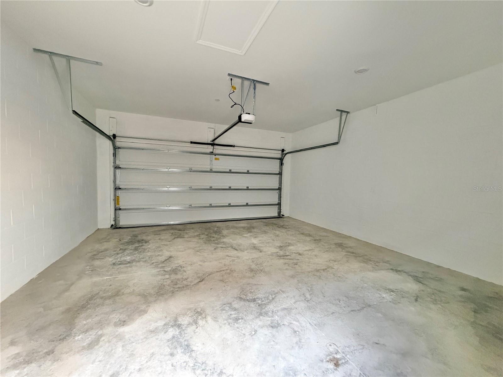 Image 15 of 32 For 2348 Rider Rain Lane