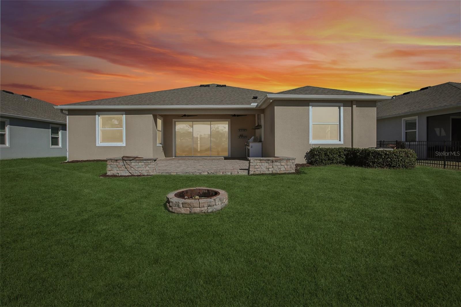 Image 2 of 67 For 10747 Laxer Cay Loop