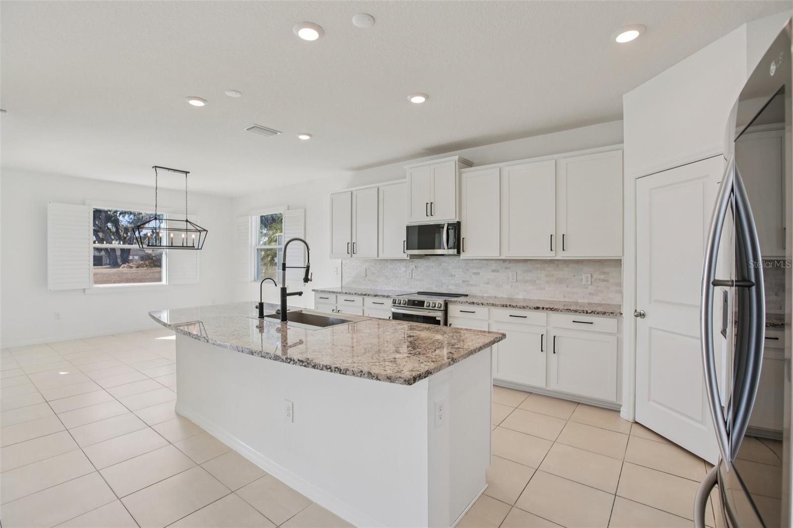 Image 20 of 67 For 10747 Laxer Cay Loop